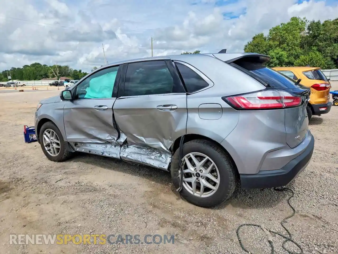 2 fotografías del automóvil dañado 2FMPK4J93RBA68152 FORD EDGE 2024
