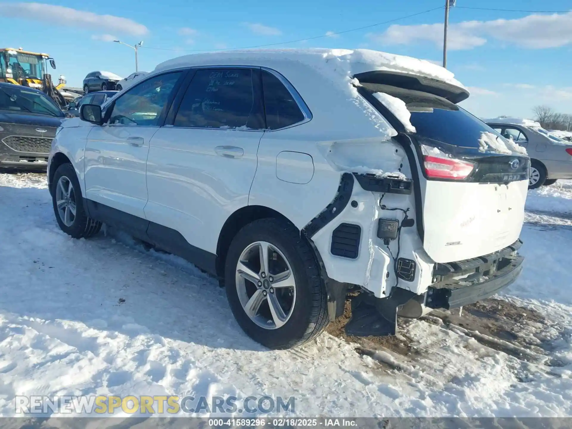 3 Photograph of a damaged car 2FMPK4J93RBB03305 FORD EDGE 2024