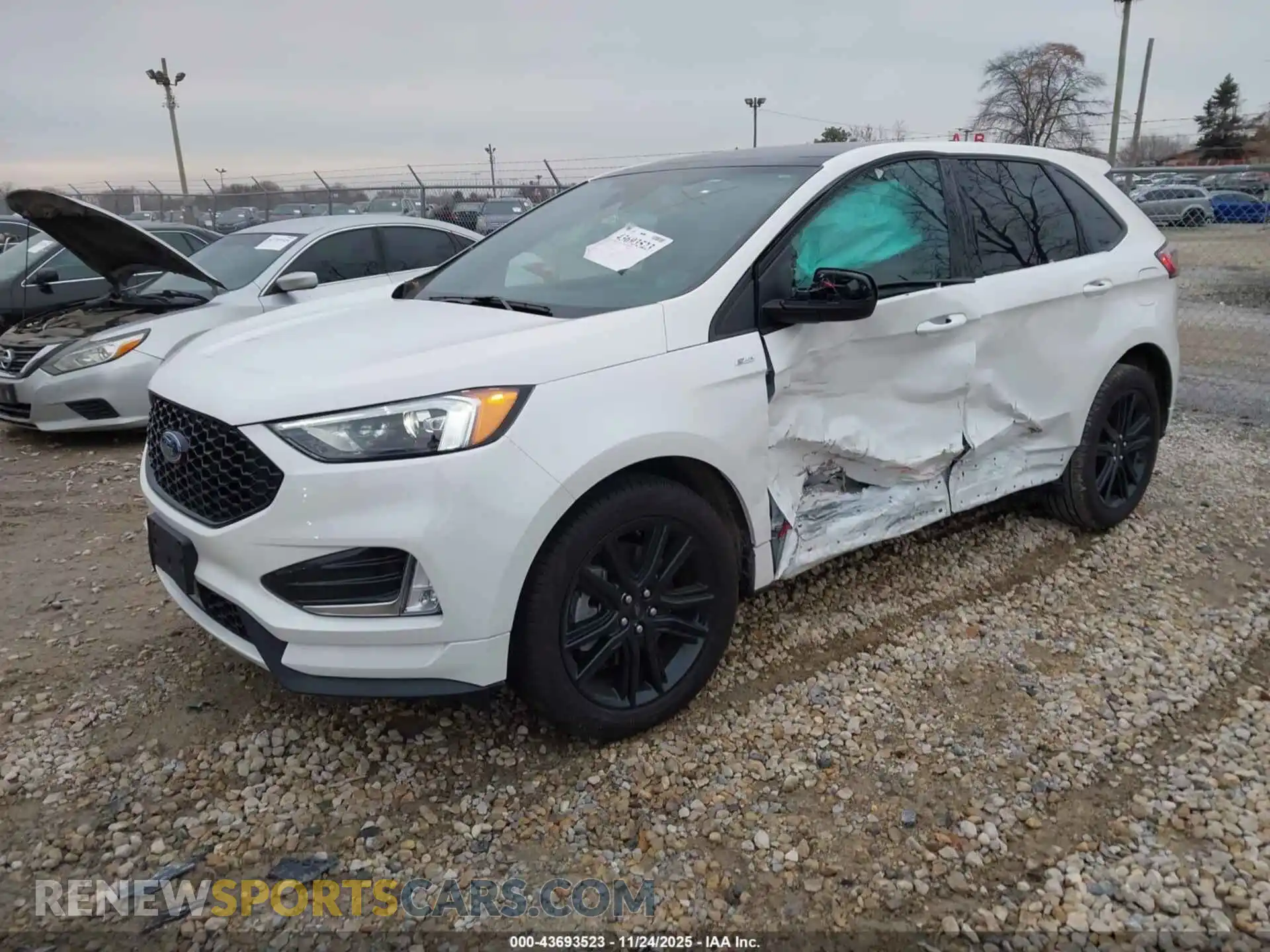 2 Photograph of a damaged car 2FMPK4J93RBB15325 FORD EDGE 2024