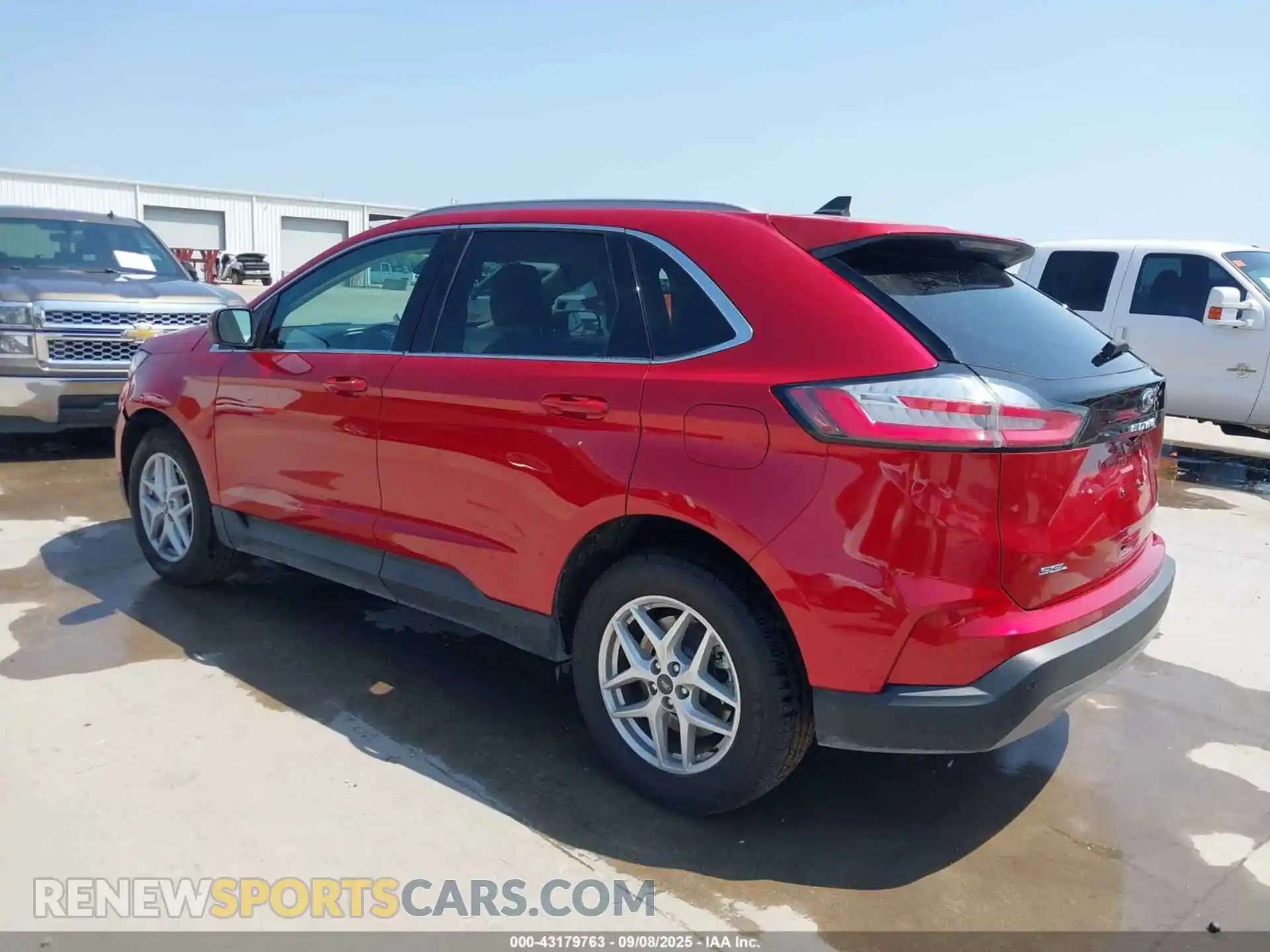 3 Photograph of a damaged car 2FMPK4J94RBA32101 FORD EDGE 2024