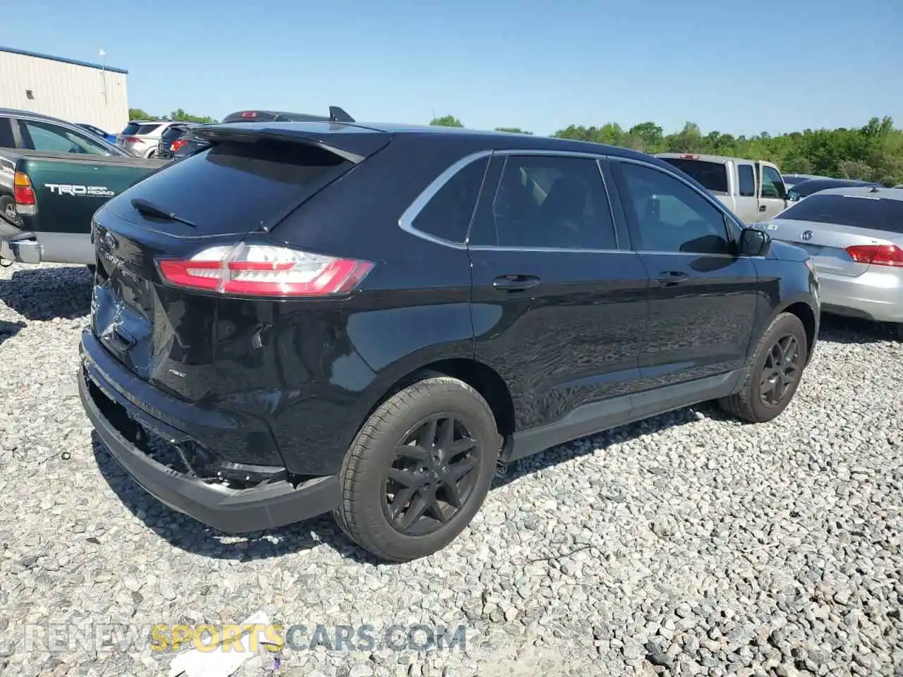 3 Photograph of a damaged car 2FMPK4J94RBA57113 FORD EDGE 2024
