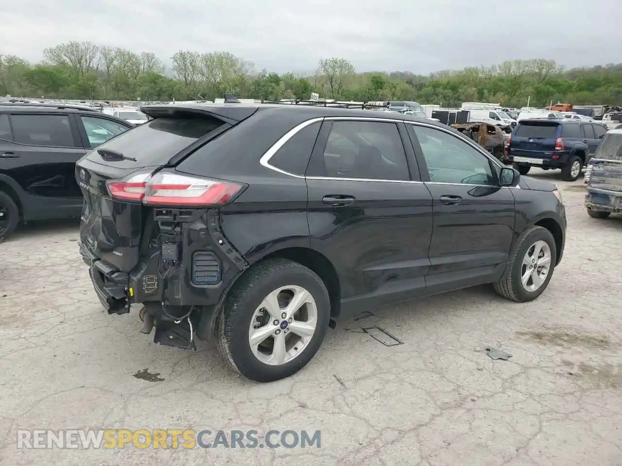 3 Photograph of a damaged car 2FMPK4J94RBB04480 FORD EDGE 2024