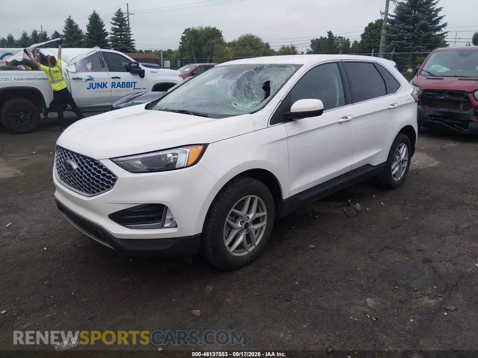 2 fotografías del automóvil dañado 2FMPK4J94RBB13583 FORD EDGE 2024