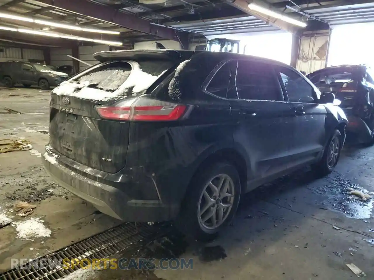 3 Photograph of a damaged car 2FMPK4J95RBA53569 FORD EDGE 2024