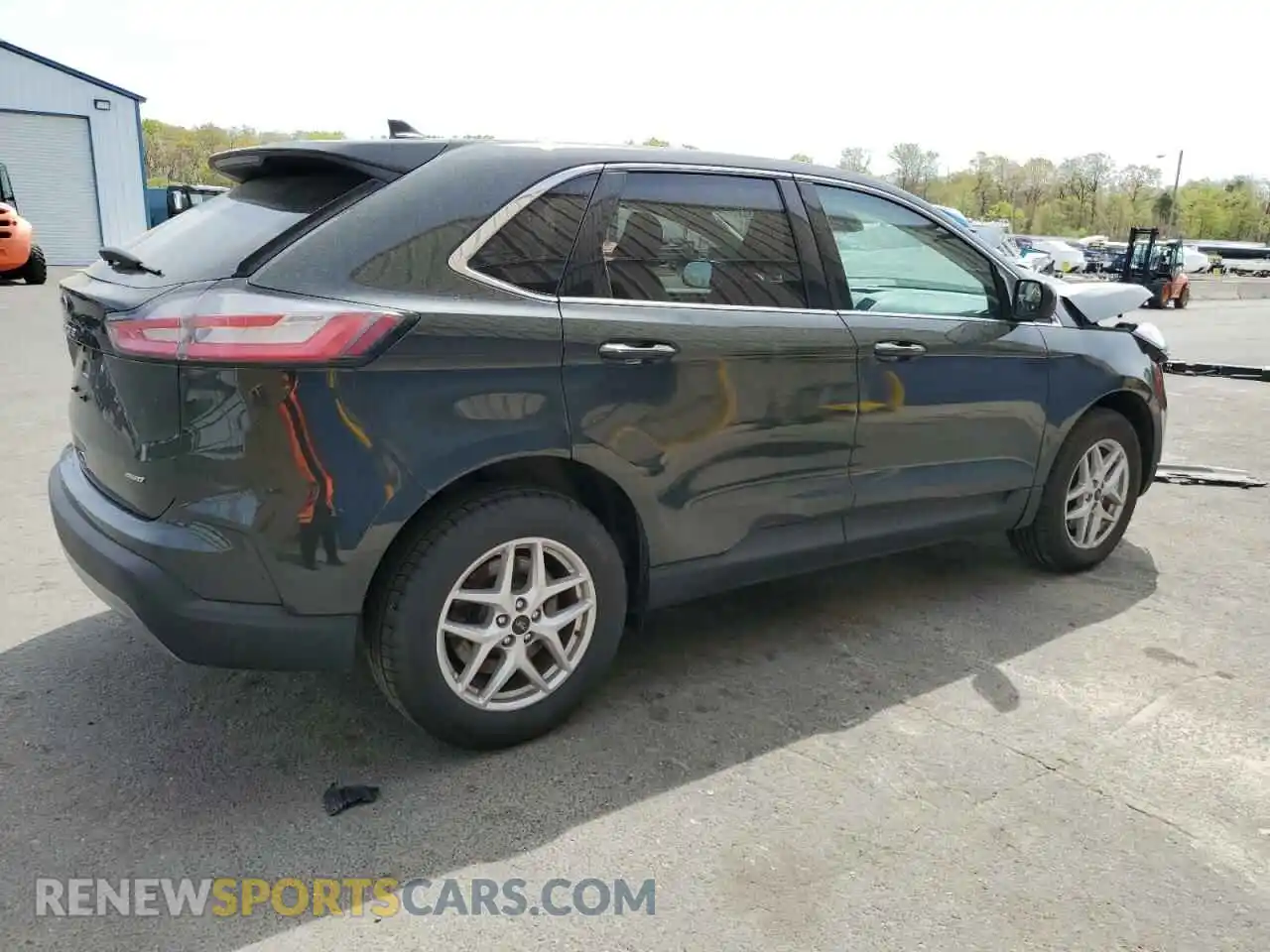 3 Photograph of a damaged car 2FMPK4J95RBA95983 FORD EDGE 2024