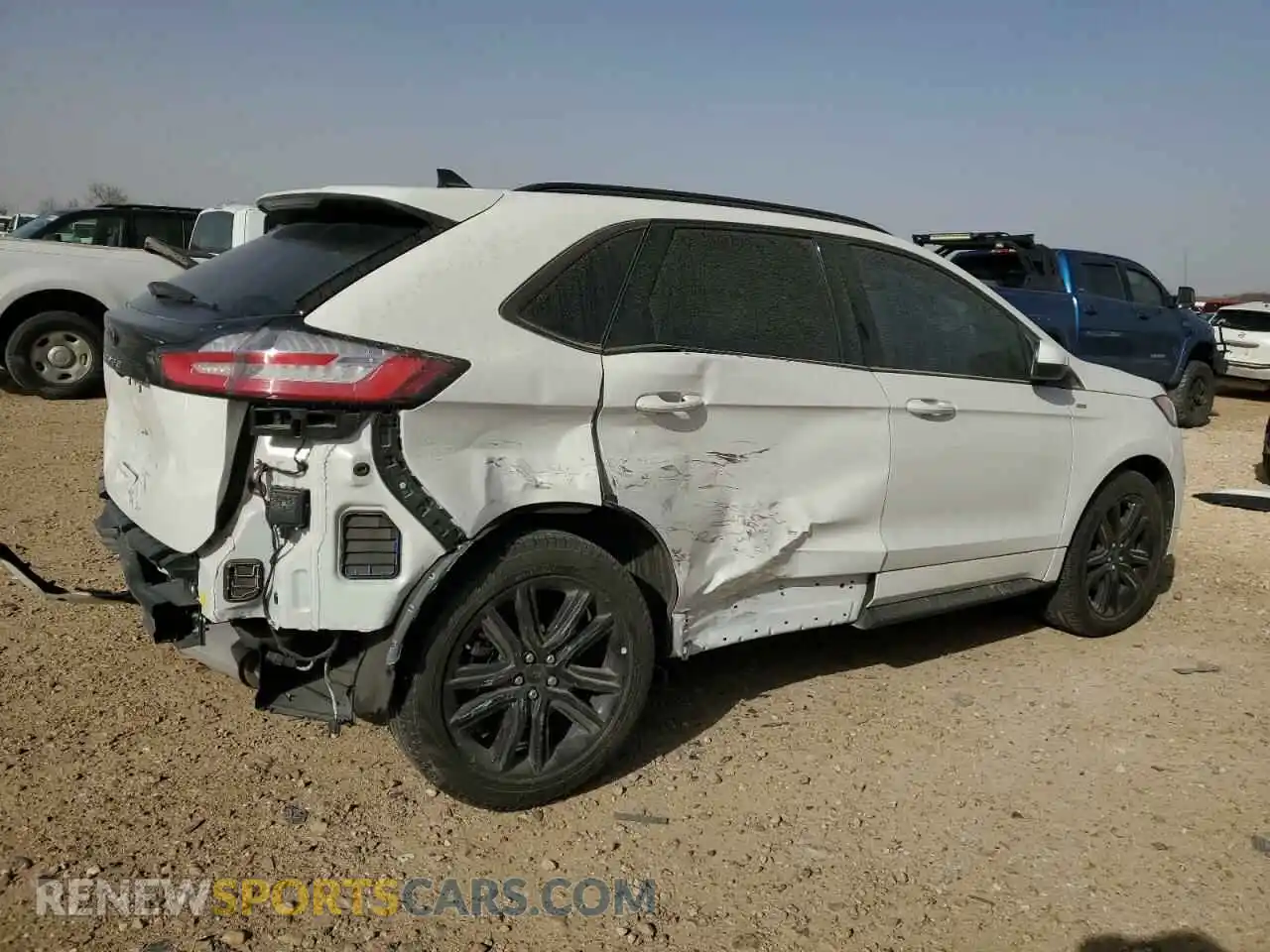 3 Photograph of a damaged car 2FMPK4J96RBA12917 FORD EDGE 2024
