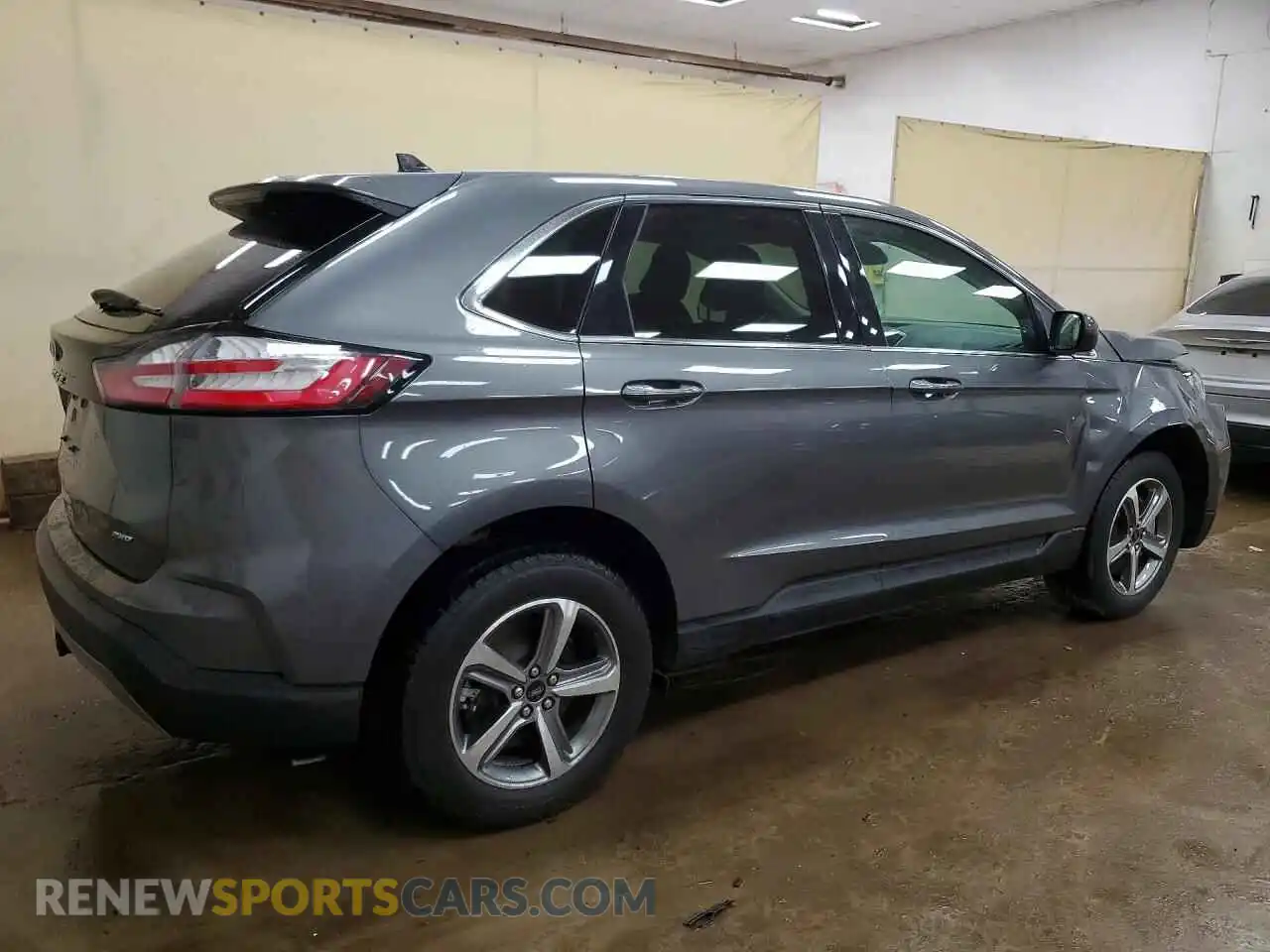 3 Фотография поврежденного автомобиля 2FMPK4J96RBA17664 FORD EDGE 2024