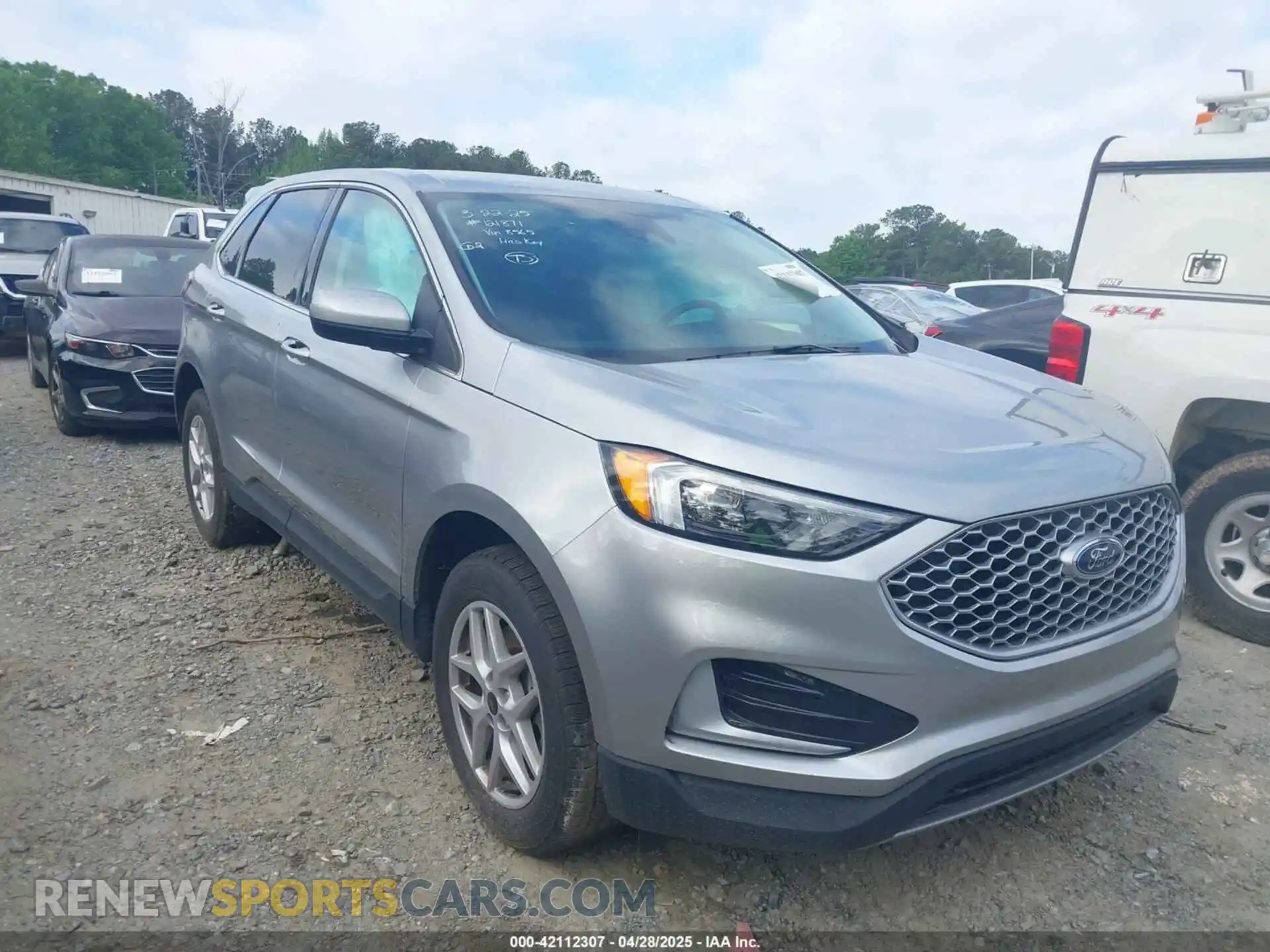 1 Photograph of a damaged car 2FMPK4J96RBA68565 FORD EDGE 2024