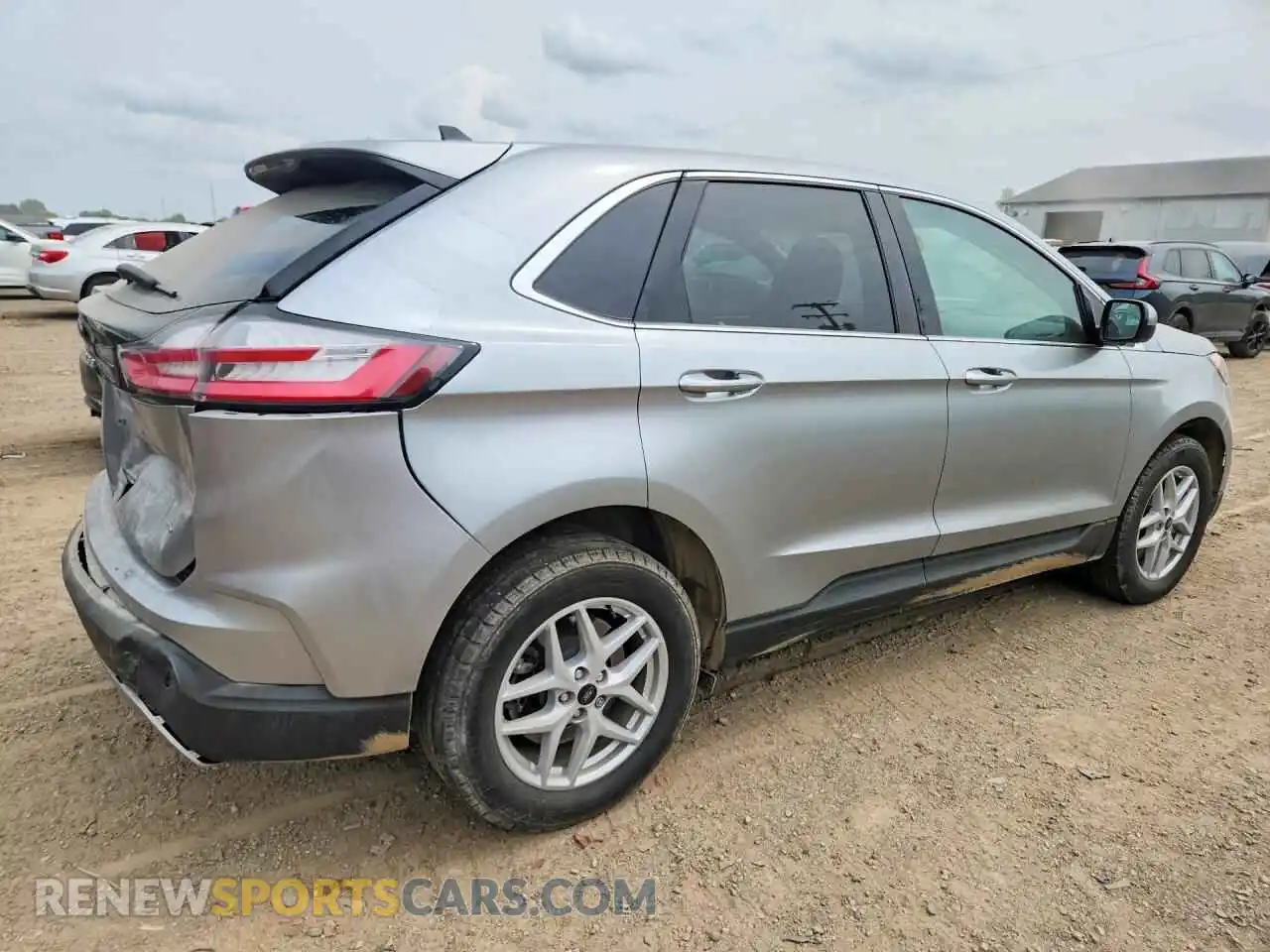 3 Photograph of a damaged car 2FMPK4J96RBB05503 FORD EDGE 2024