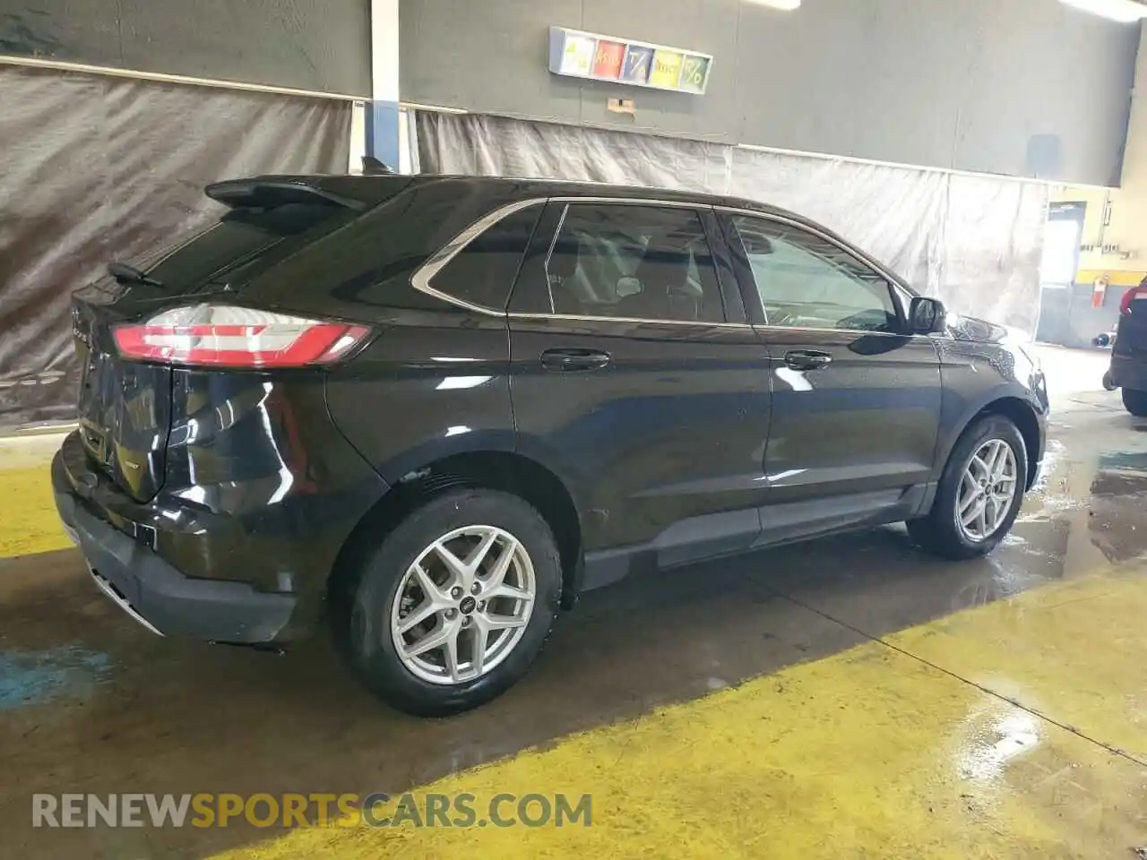 3 Photograph of a damaged car 2FMPK4J97RBA80837 FORD EDGE 2024