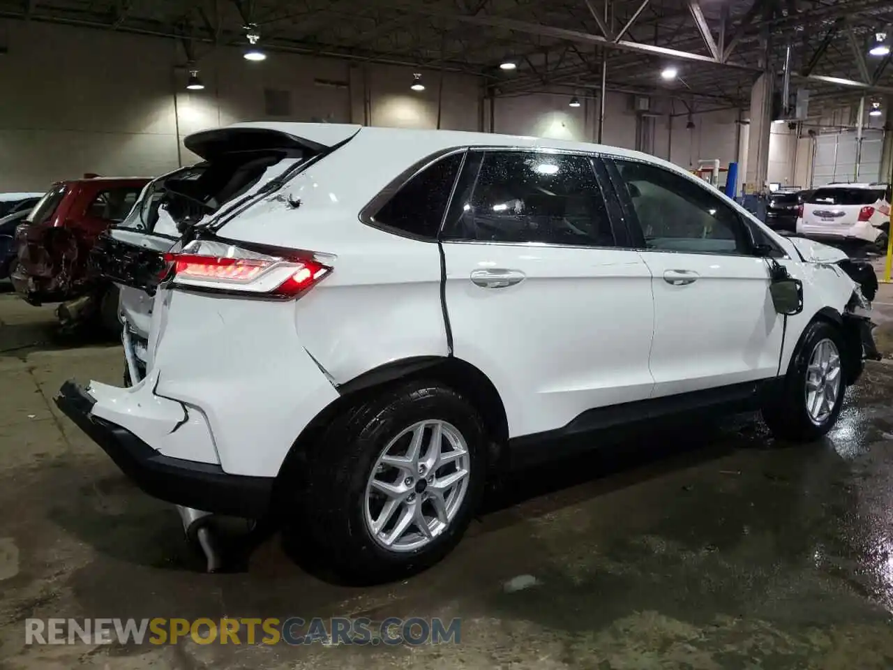 3 Photograph of a damaged car 2FMPK4J97RBA90462 FORD EDGE 2024