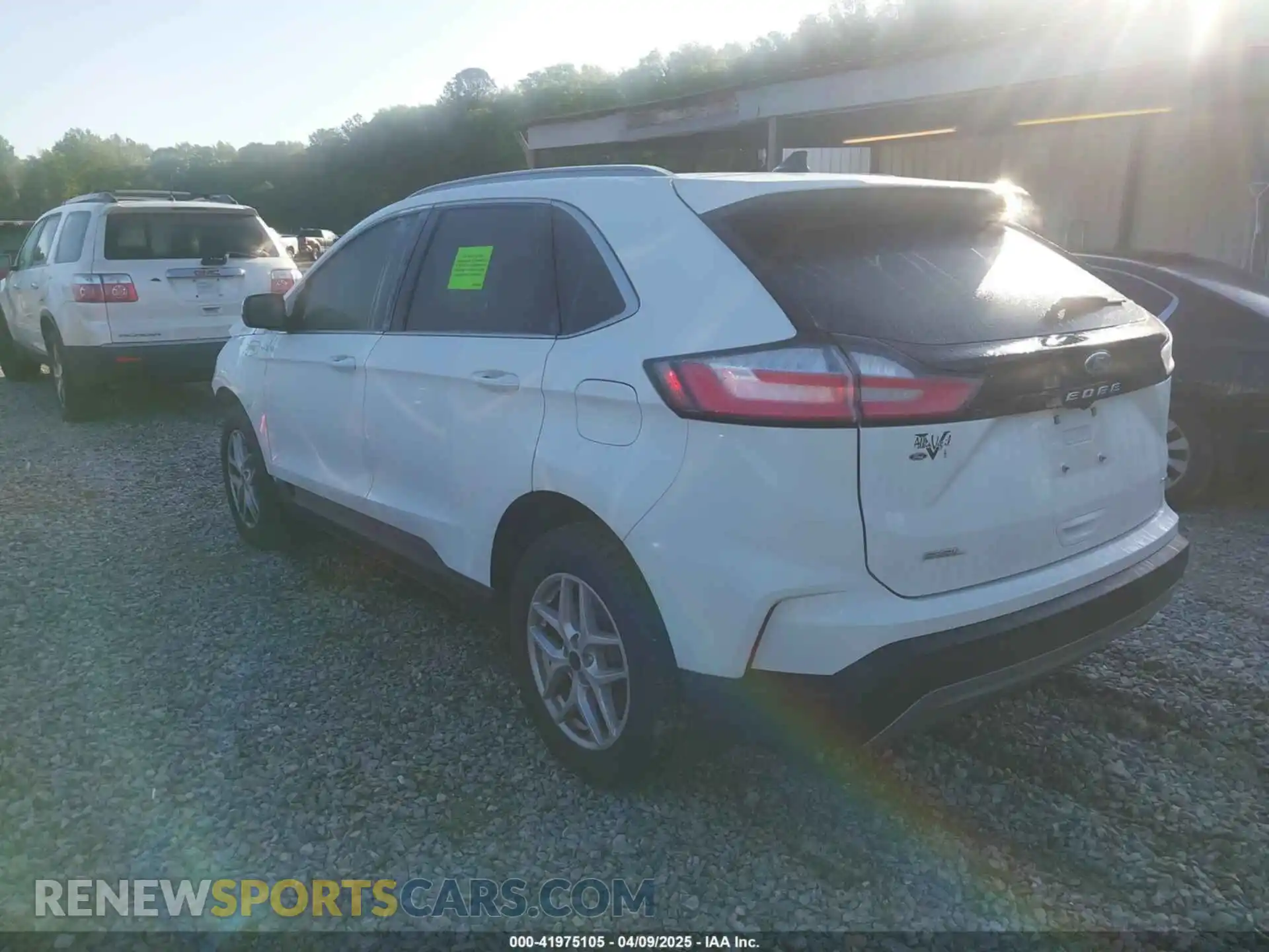 3 Photograph of a damaged car 2FMPK4J97RBB16865 FORD EDGE 2024