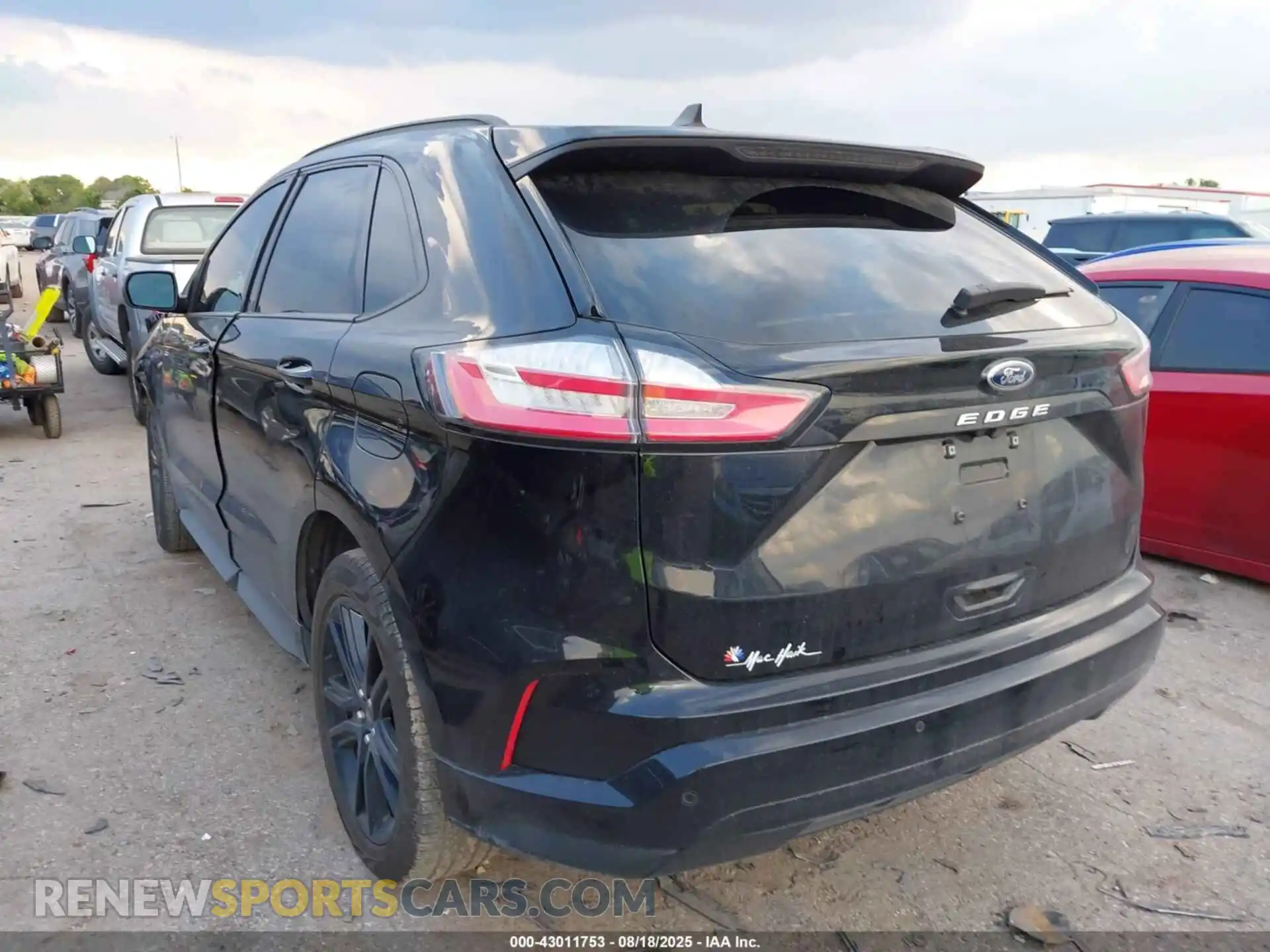 3 Photograph of a damaged car 2FMPK4J98RBA30464 FORD EDGE 2024