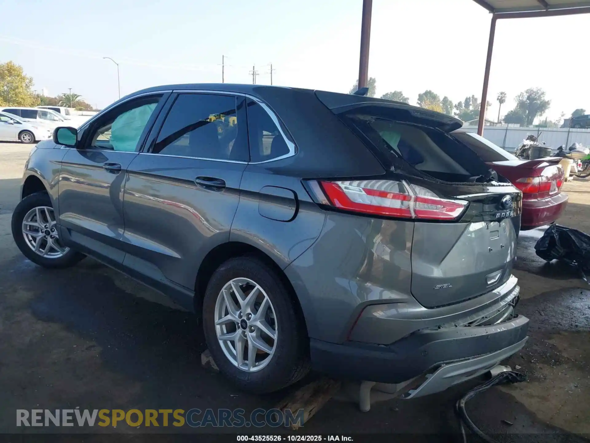 3 Photograph of a damaged car 2FMPK4J98RBA72035 FORD EDGE 2024