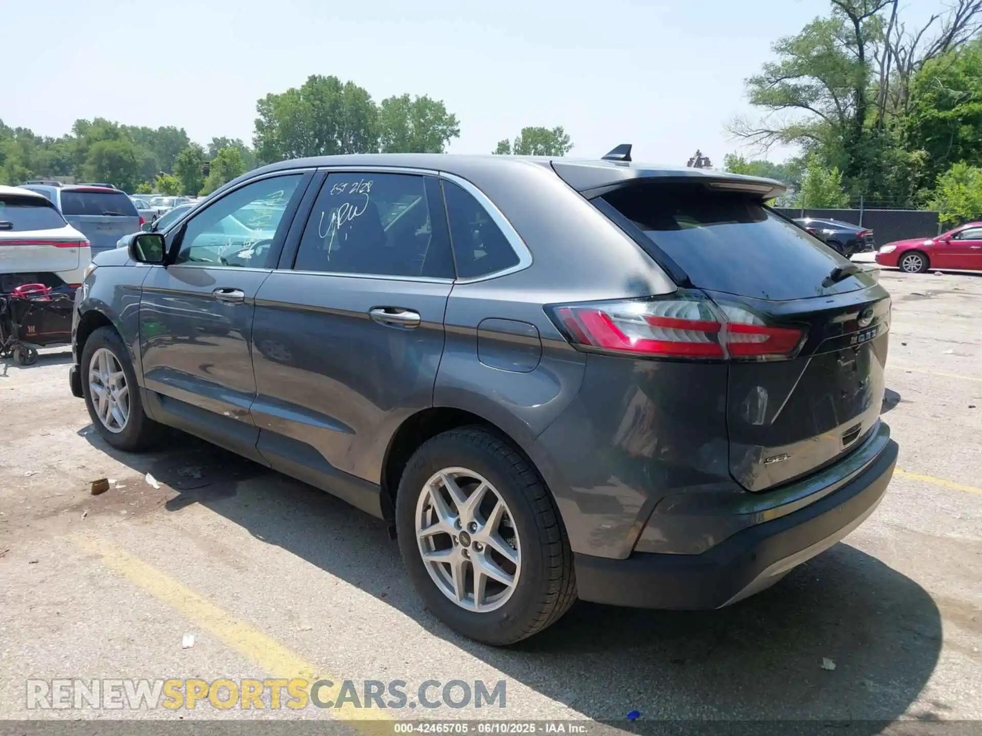 3 Photograph of a damaged car 2FMPK4J98RBA88719 FORD EDGE 2024