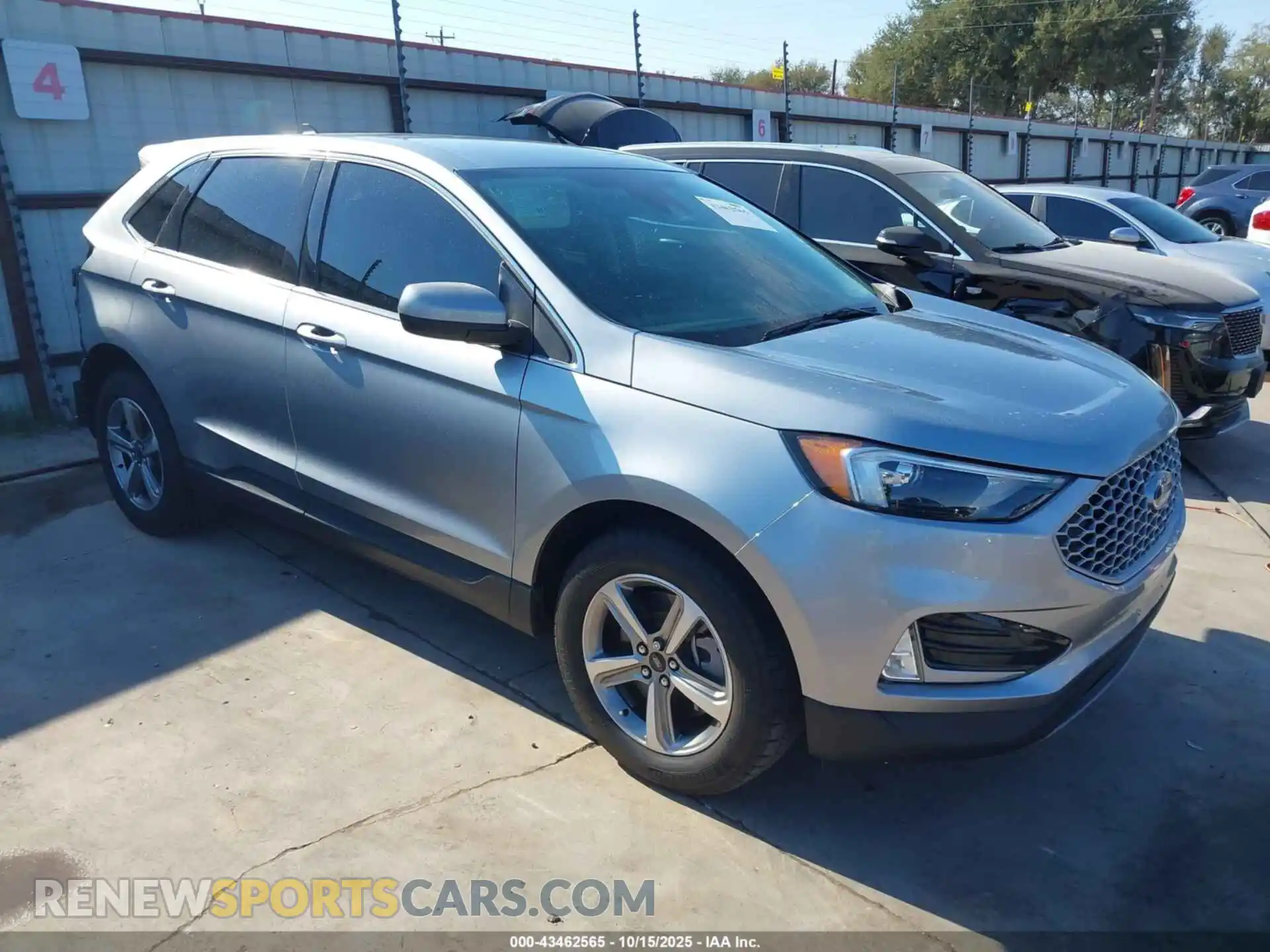 1 Photograph of a damaged car 2FMPK4J98RBA92558 FORD EDGE 2024