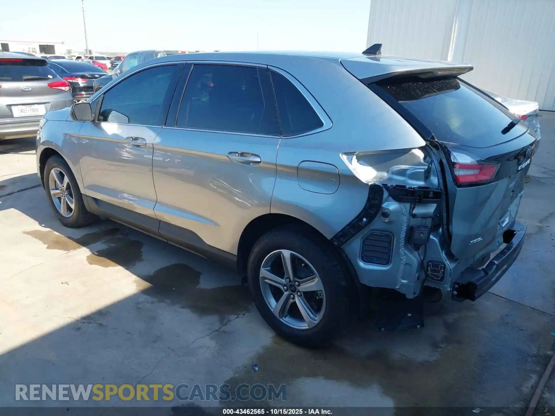 3 Photograph of a damaged car 2FMPK4J98RBA92558 FORD EDGE 2024
