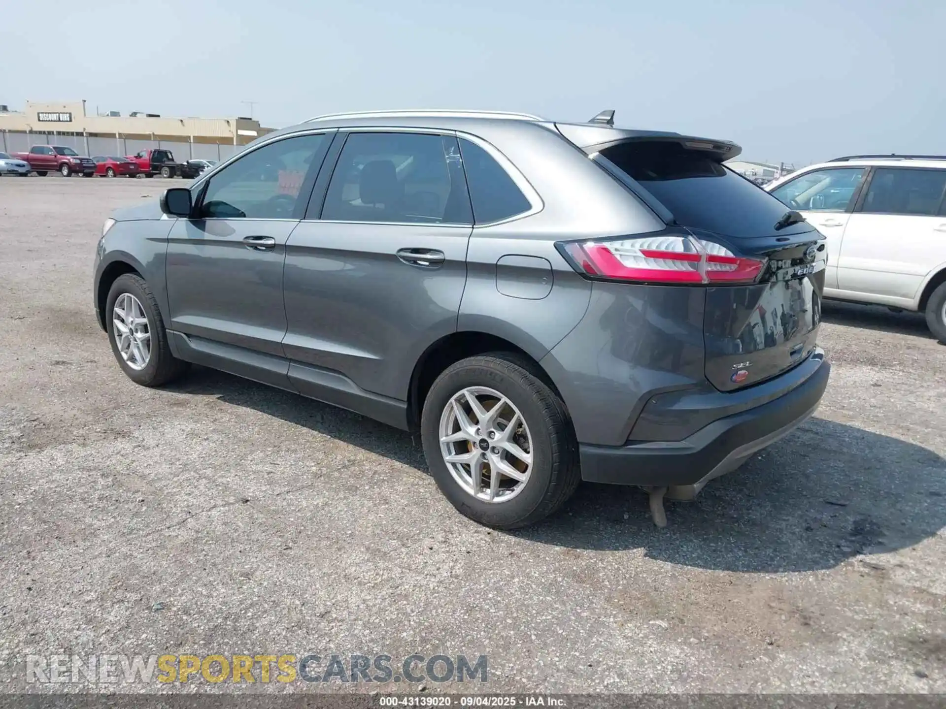 3 Photograph of a damaged car 2FMPK4J99RBA19070 FORD EDGE 2024