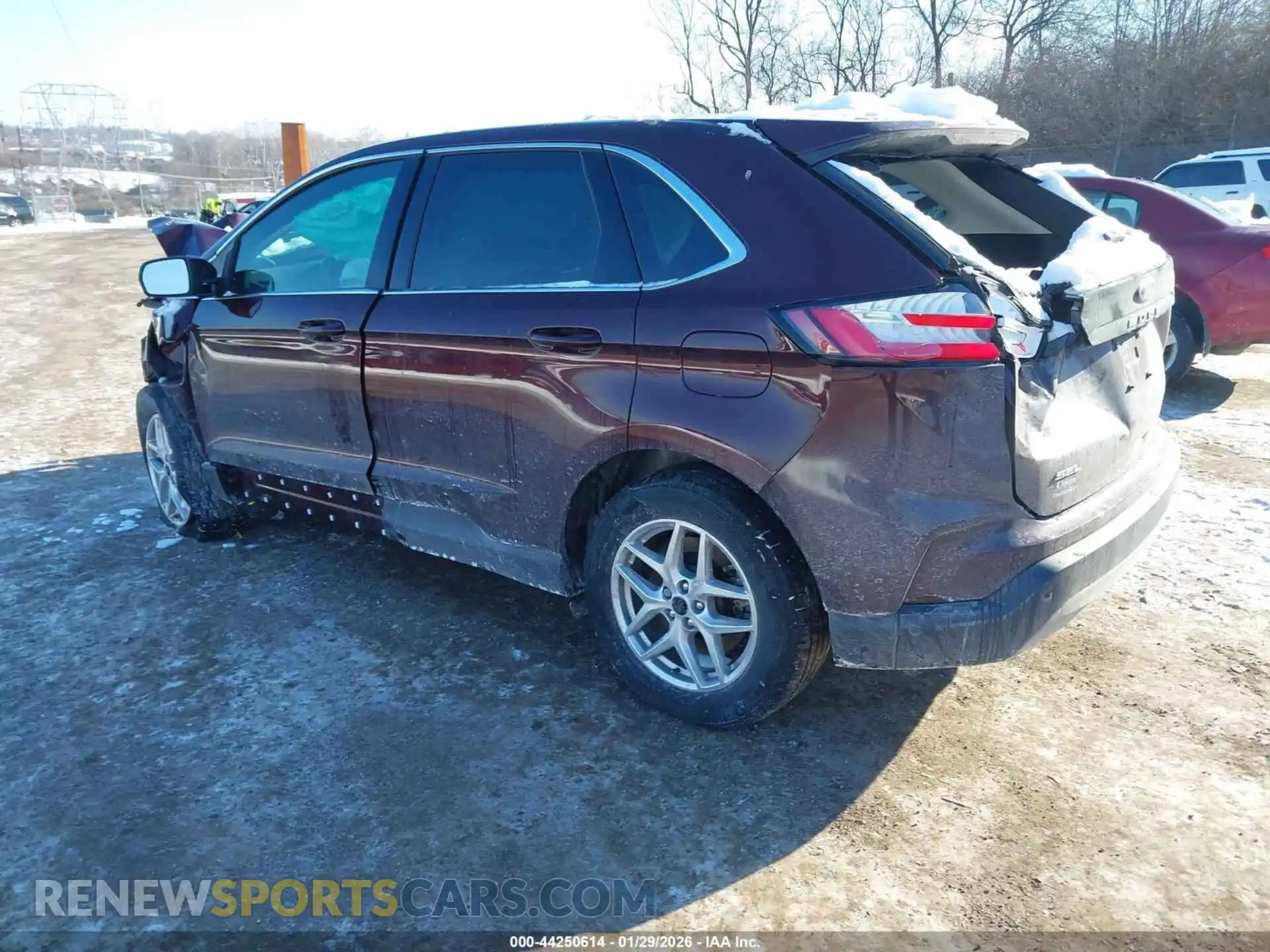 3 Фотография поврежденного автомобиля 2FMPK4J9XRBA12578 FORD EDGE 2024