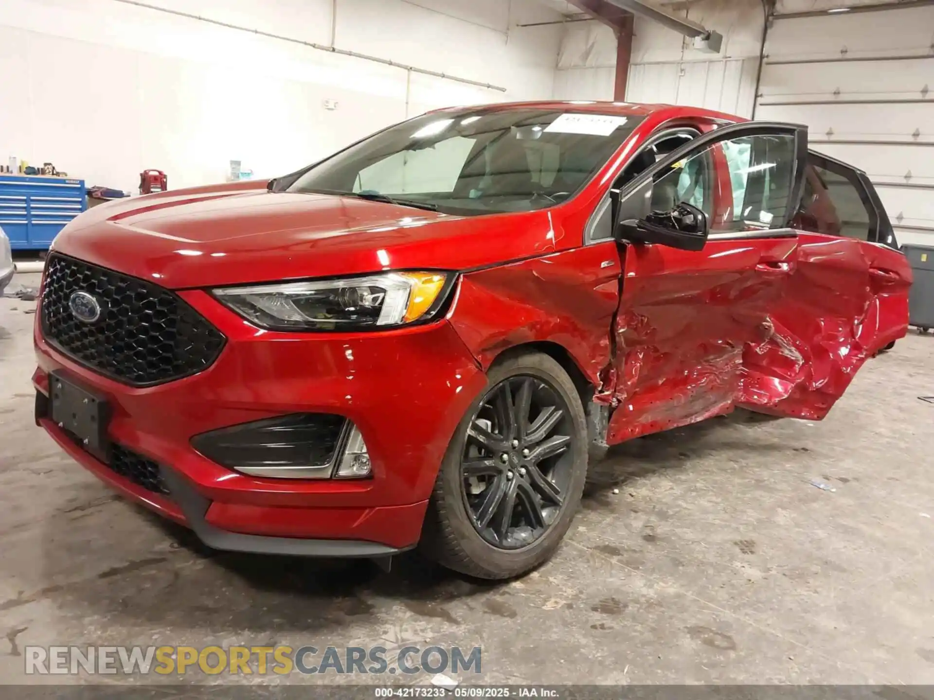 2 Photograph of a damaged car 2FMPK4J9XRBA74515 FORD EDGE 2024