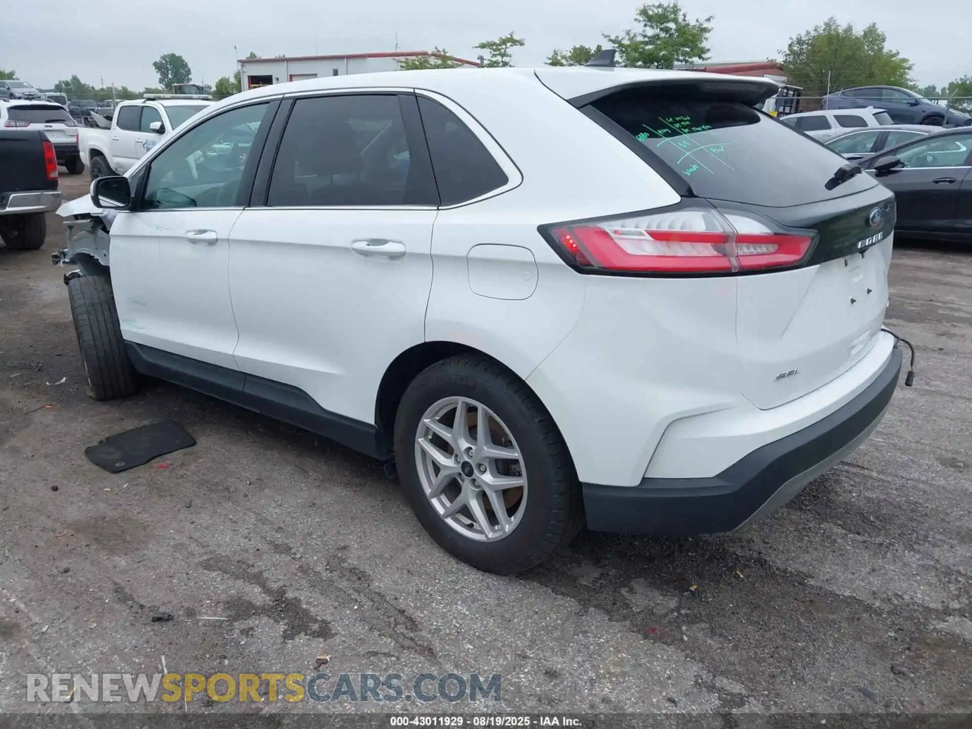 3 Photograph of a damaged car 2FMPK4J9XRBA82131 FORD EDGE 2024