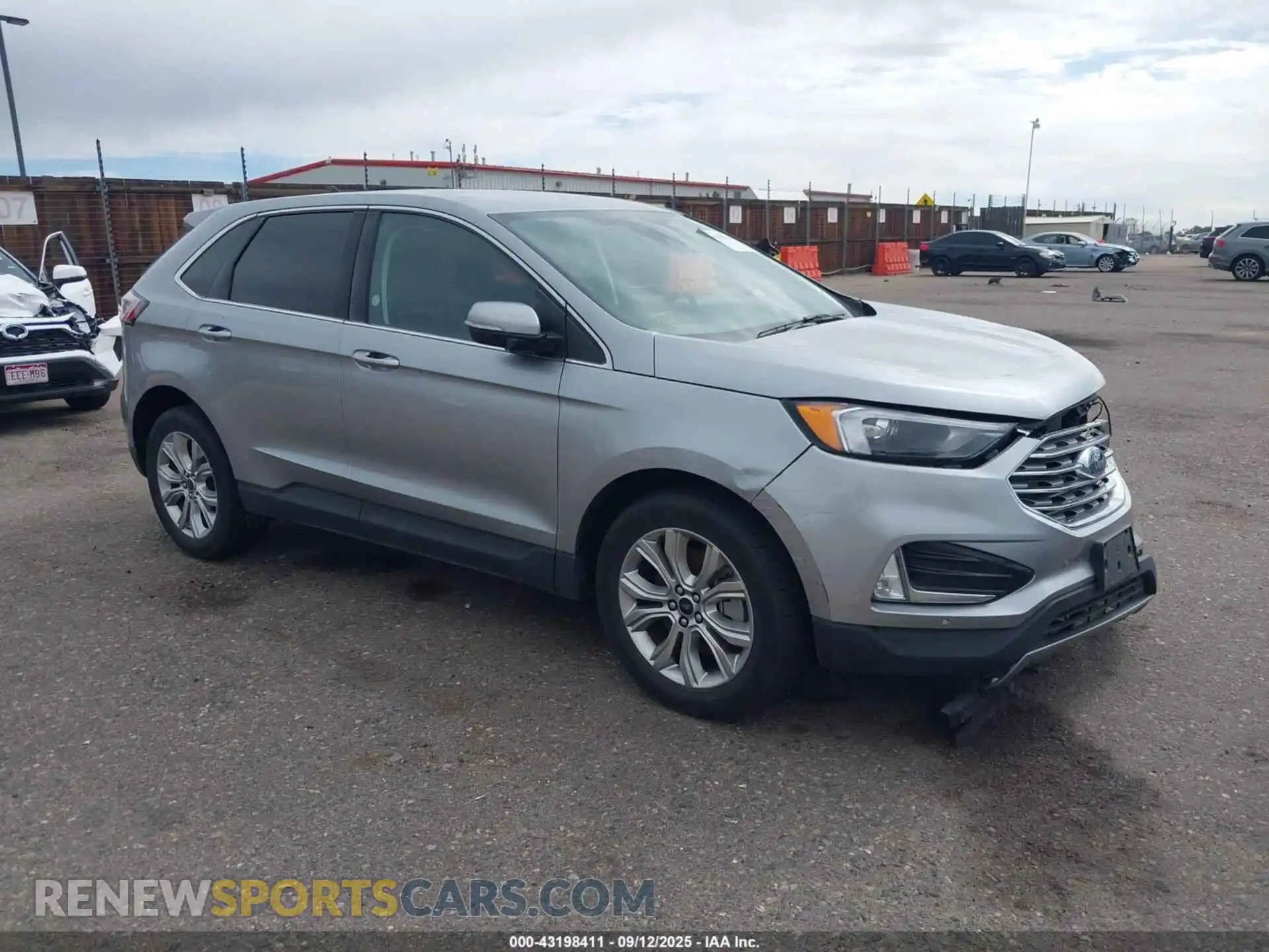 1 Photograph of a damaged car 2FMPK4K91RBA85952 FORD EDGE 2024