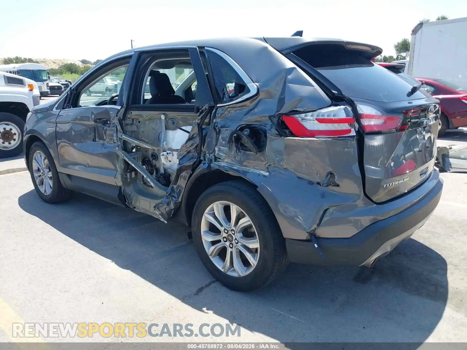 3 Фотография поврежденного автомобиля 2FMPK4K96RBB01580 FORD EDGE 2024