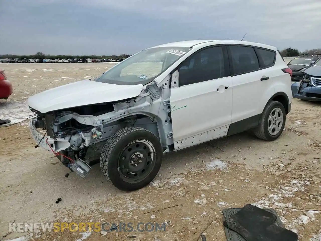 1 Photograph of a damaged car 1FMCU0F71KUC02116 FORD ESCAPE 2019