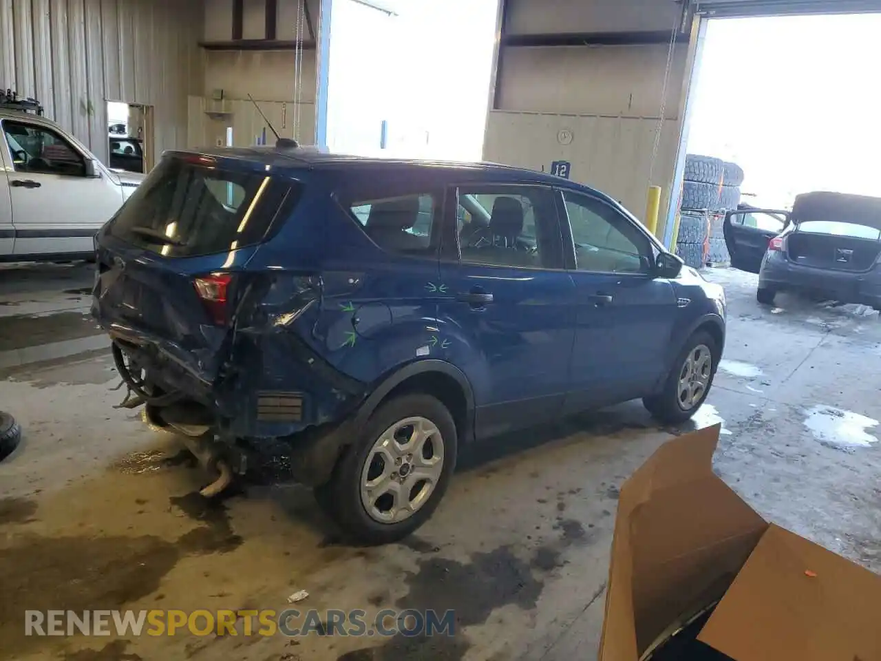 3 Photograph of a damaged car 1FMCU0F73KUB28682 FORD ESCAPE 2019