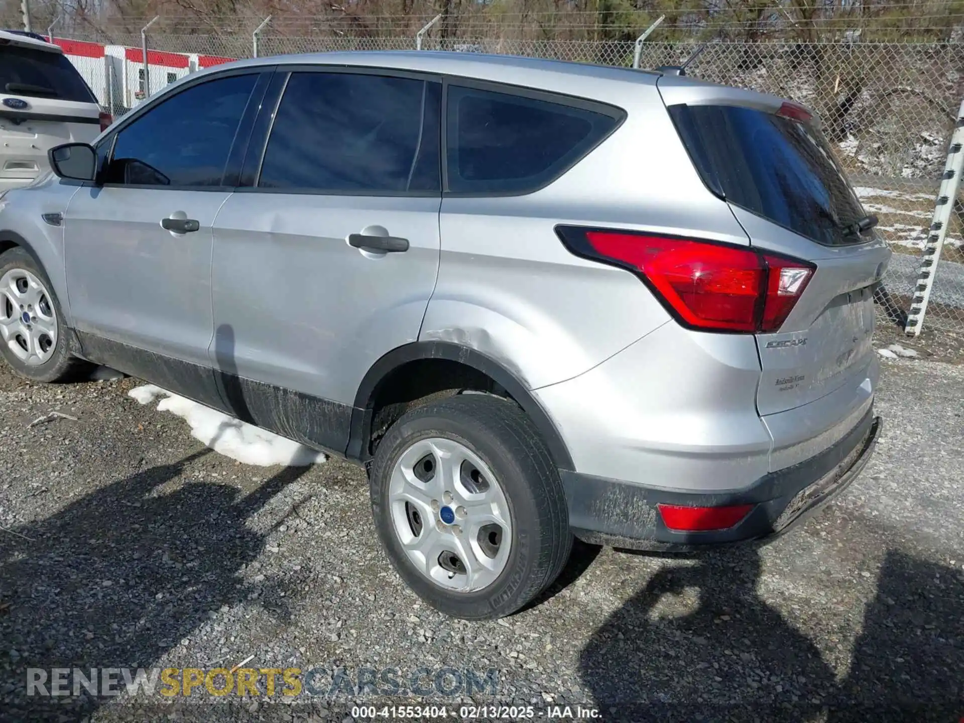 3 Photograph of a damaged car 1FMCU0F74KUB45314 FORD ESCAPE 2019