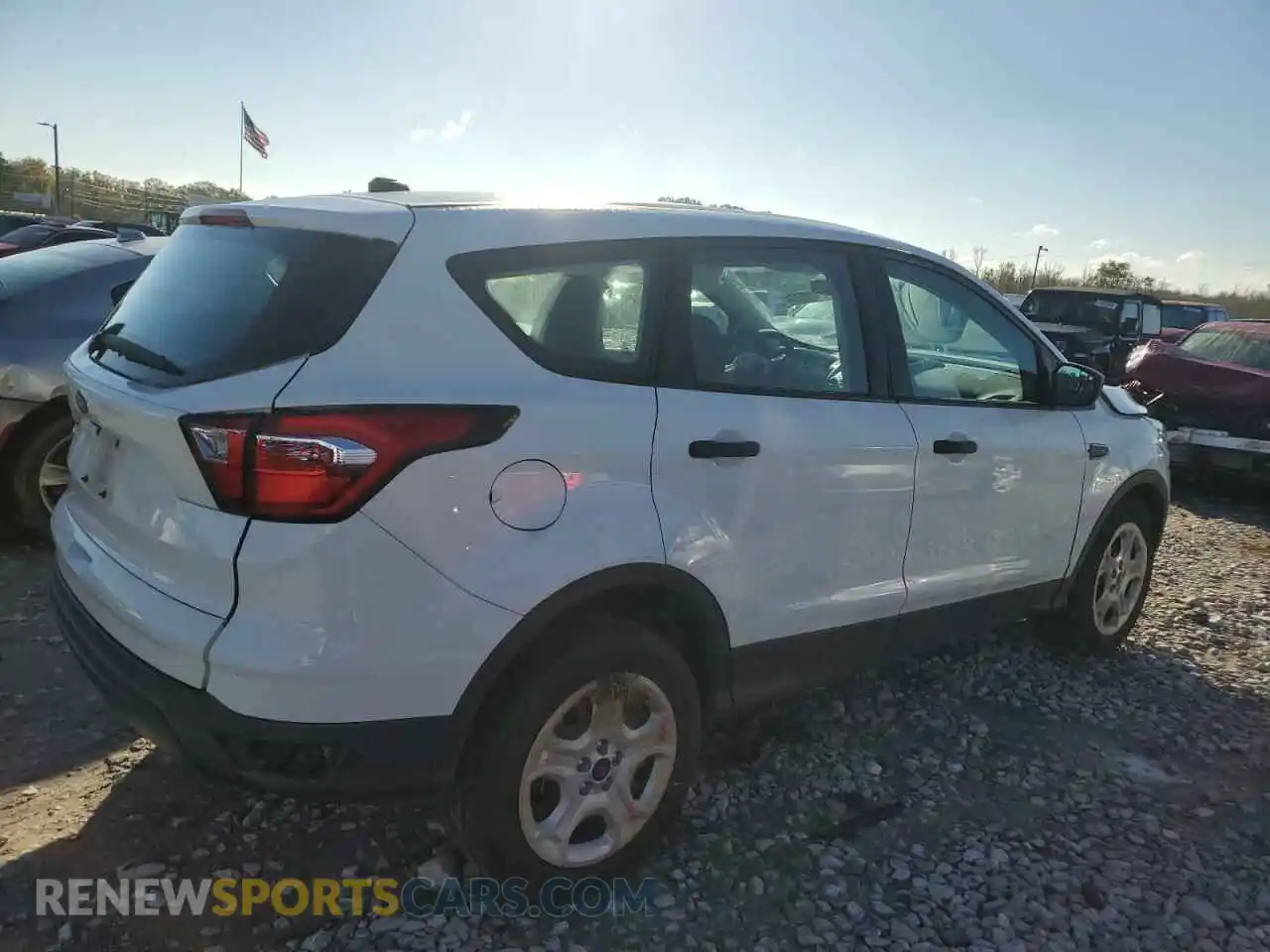 3 Photograph of a damaged car 1FMCU0F74KUC19623 FORD ESCAPE 2019