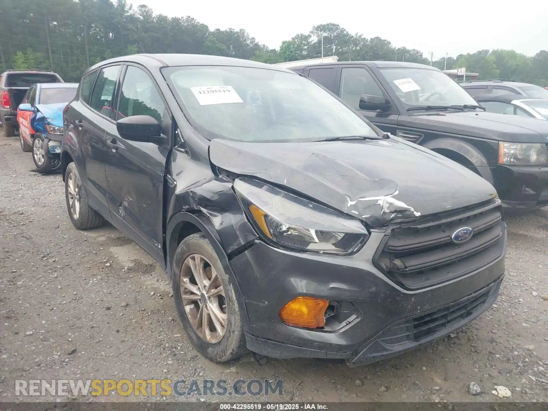 1 Photograph of a damaged car 1FMCU0F74KUC45249 FORD ESCAPE 2019