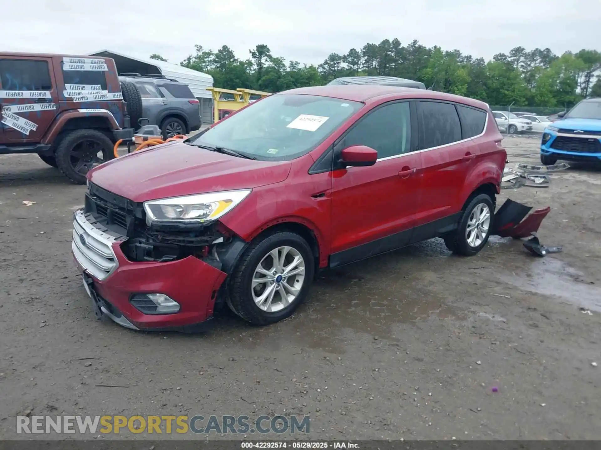 2 Photograph of a damaged car 1FMCU0GD0KUA38832 FORD ESCAPE 2019