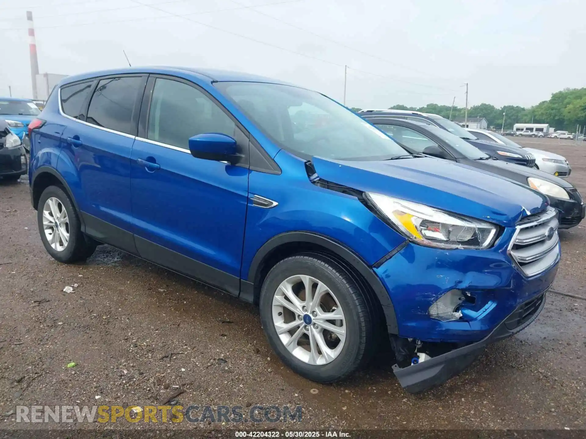 1 Photograph of a damaged car 1FMCU0GD1KUB77058 FORD ESCAPE 2019
