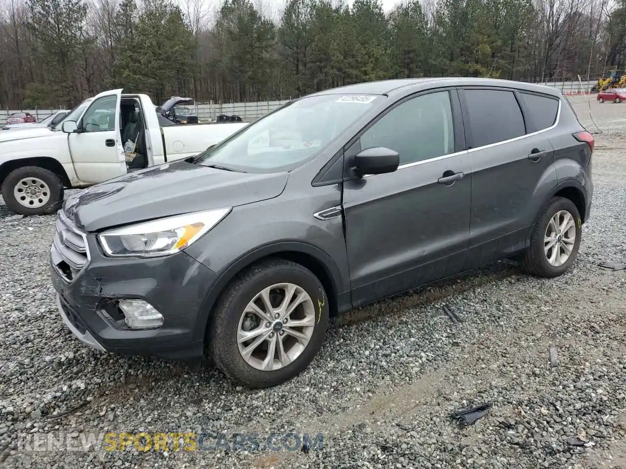1 Photograph of a damaged car 1FMCU0GD2KUA67216 FORD ESCAPE 2019