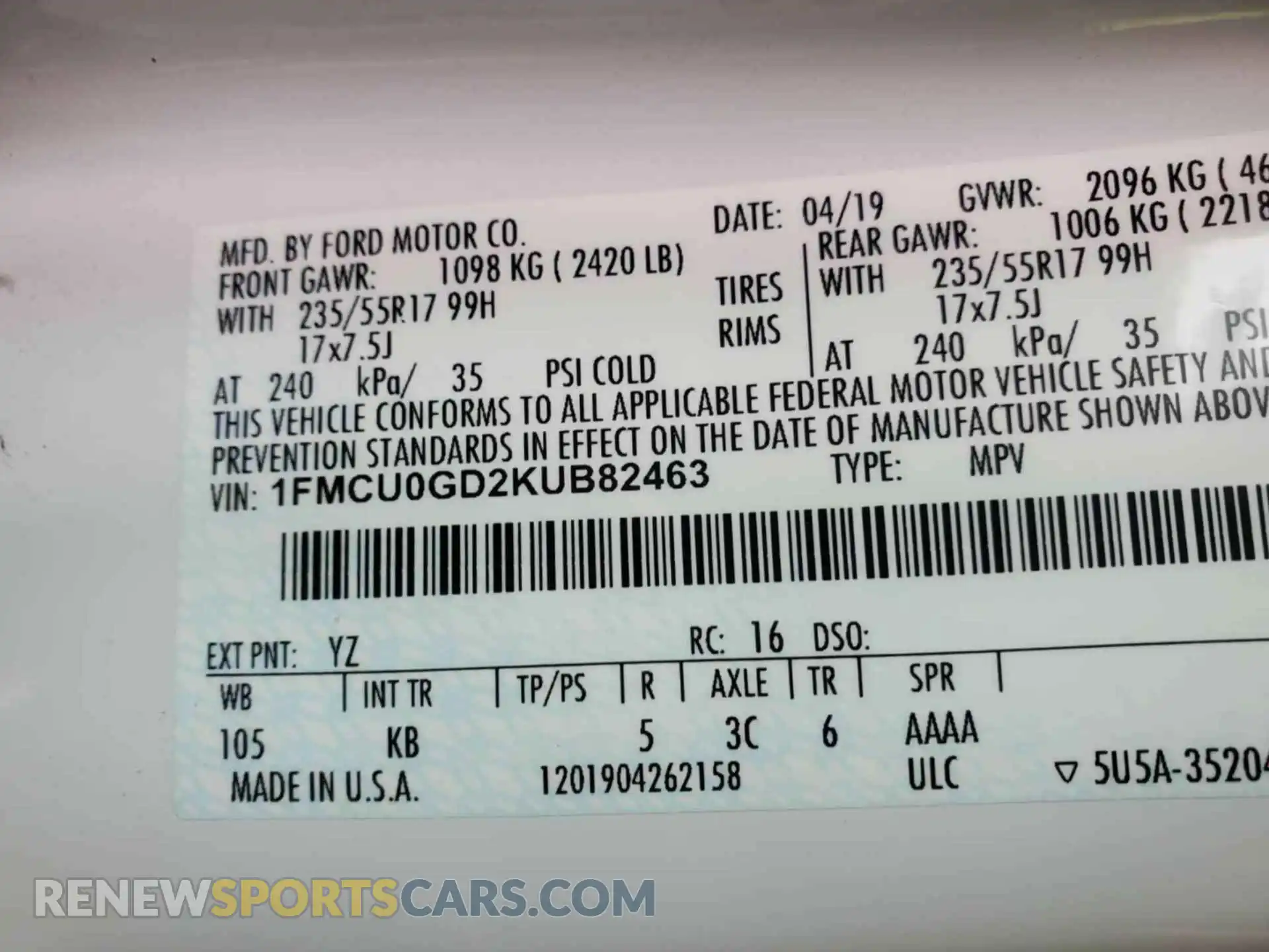1 Photograph of a damaged car 1FMCU0GD2KUB82463 FORD ESCAPE 2019