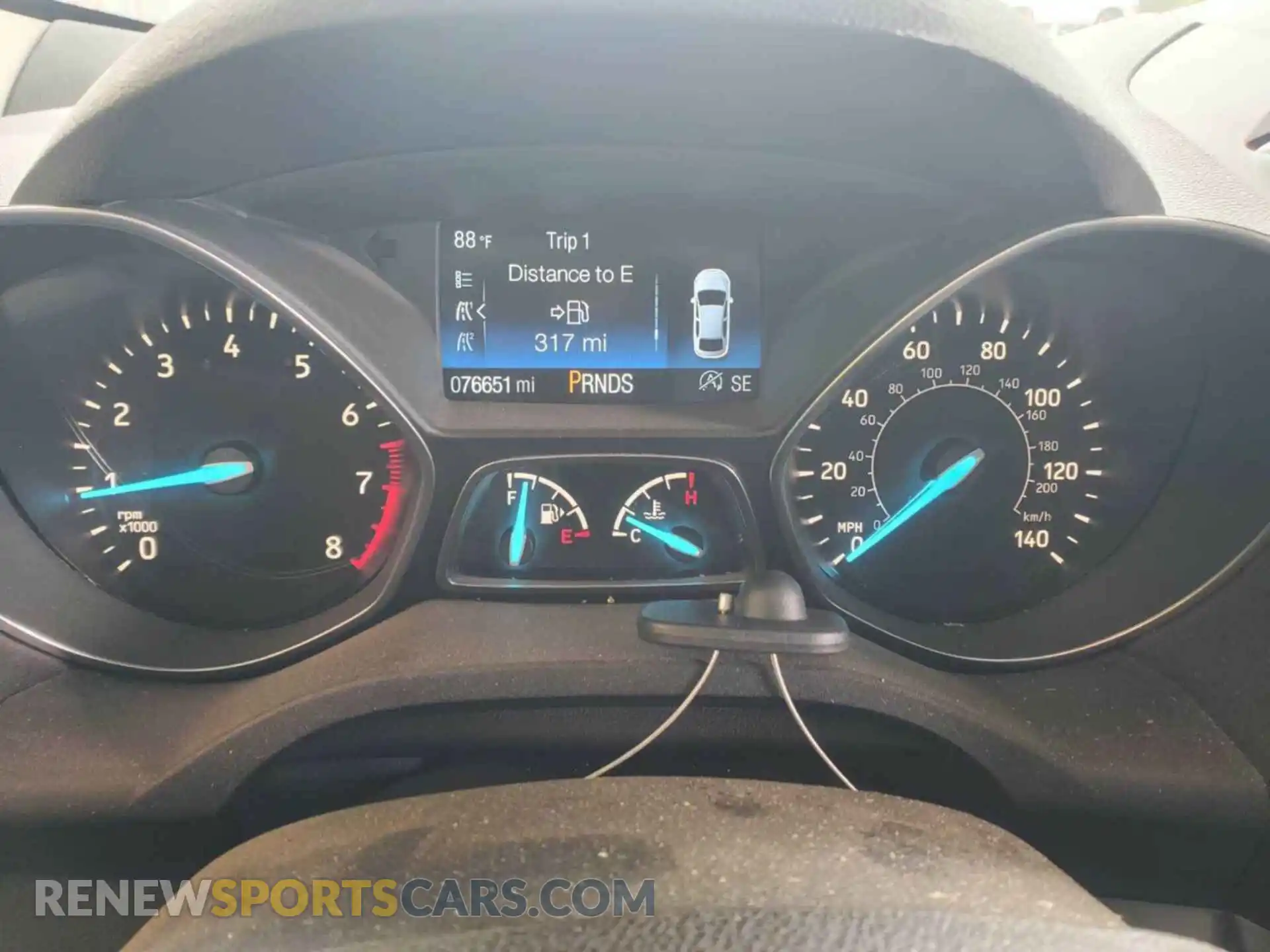 2 Photograph of a damaged car 1FMCU0GD2KUB82463 FORD ESCAPE 2019