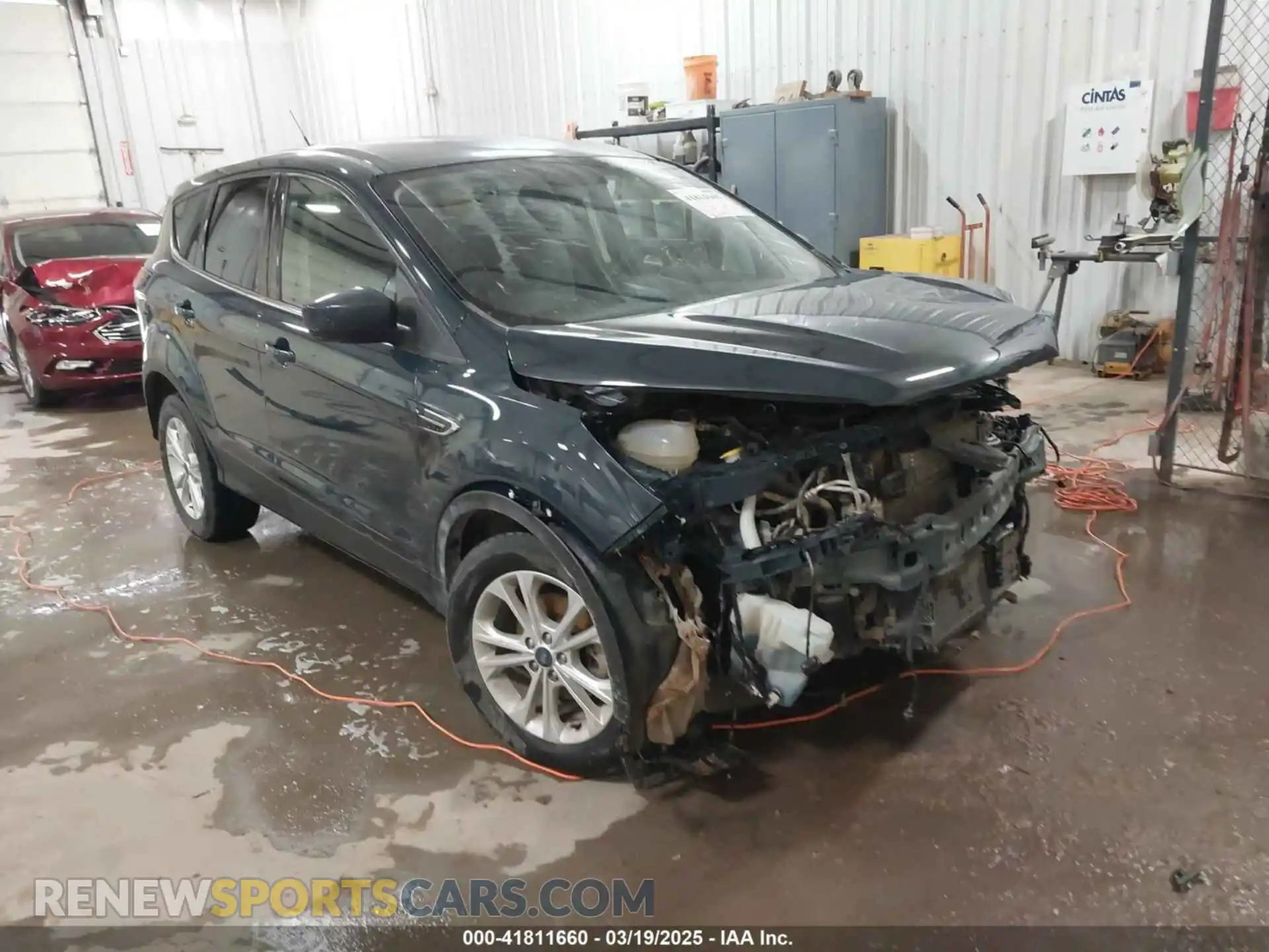 1 Photograph of a damaged car 1FMCU0GD2KUC53502 FORD ESCAPE 2019