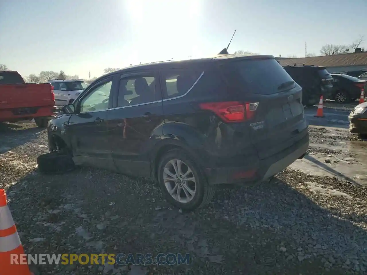 2 Photograph of a damaged car 1FMCU0GD3KUA04593 FORD ESCAPE 2019