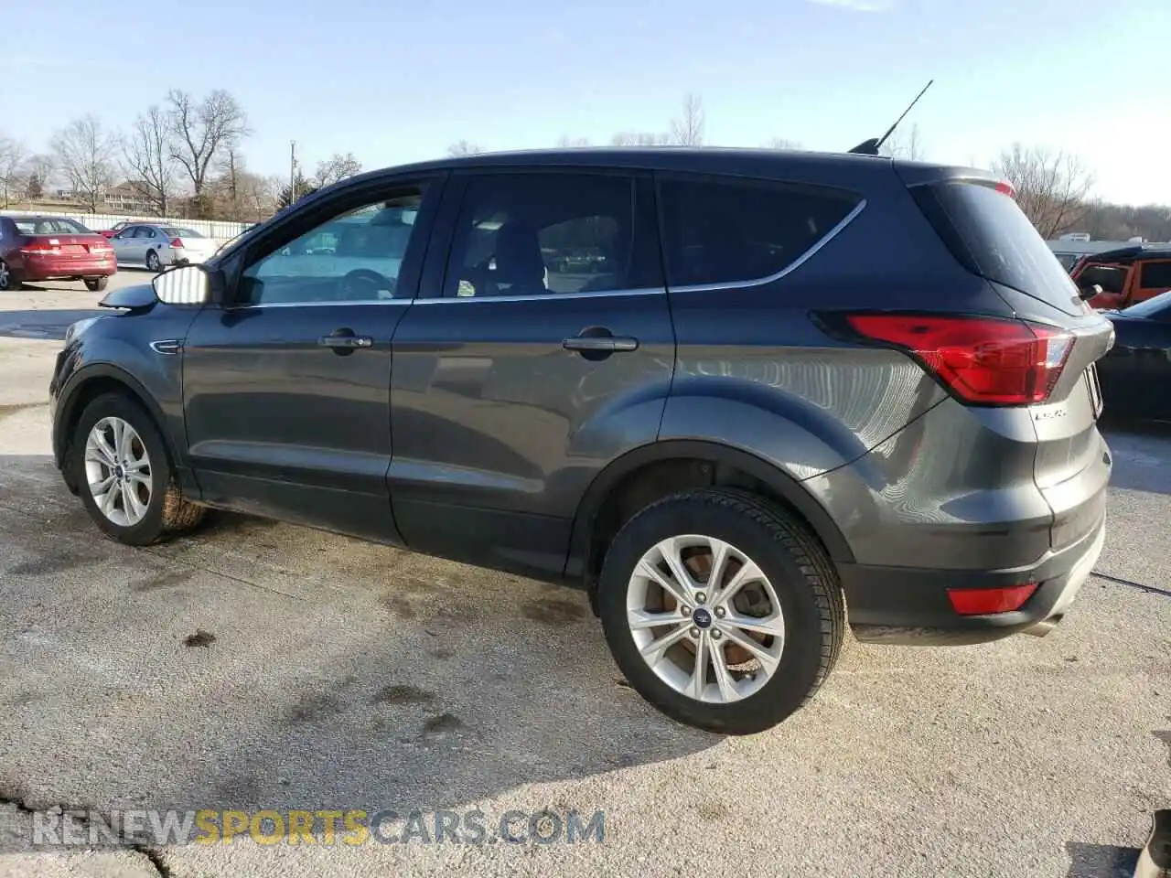 2 Photograph of a damaged car 1FMCU0GD3KUB67163 FORD ESCAPE 2019