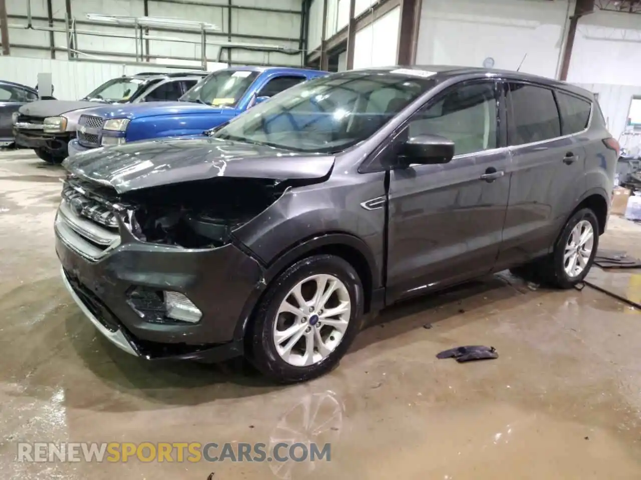1 Photograph of a damaged car 1FMCU0GD4KUB64935 FORD ESCAPE 2019