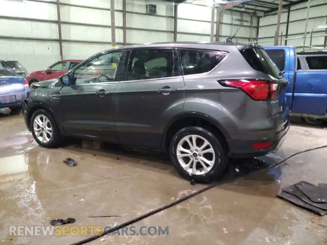 2 Photograph of a damaged car 1FMCU0GD4KUB64935 FORD ESCAPE 2019