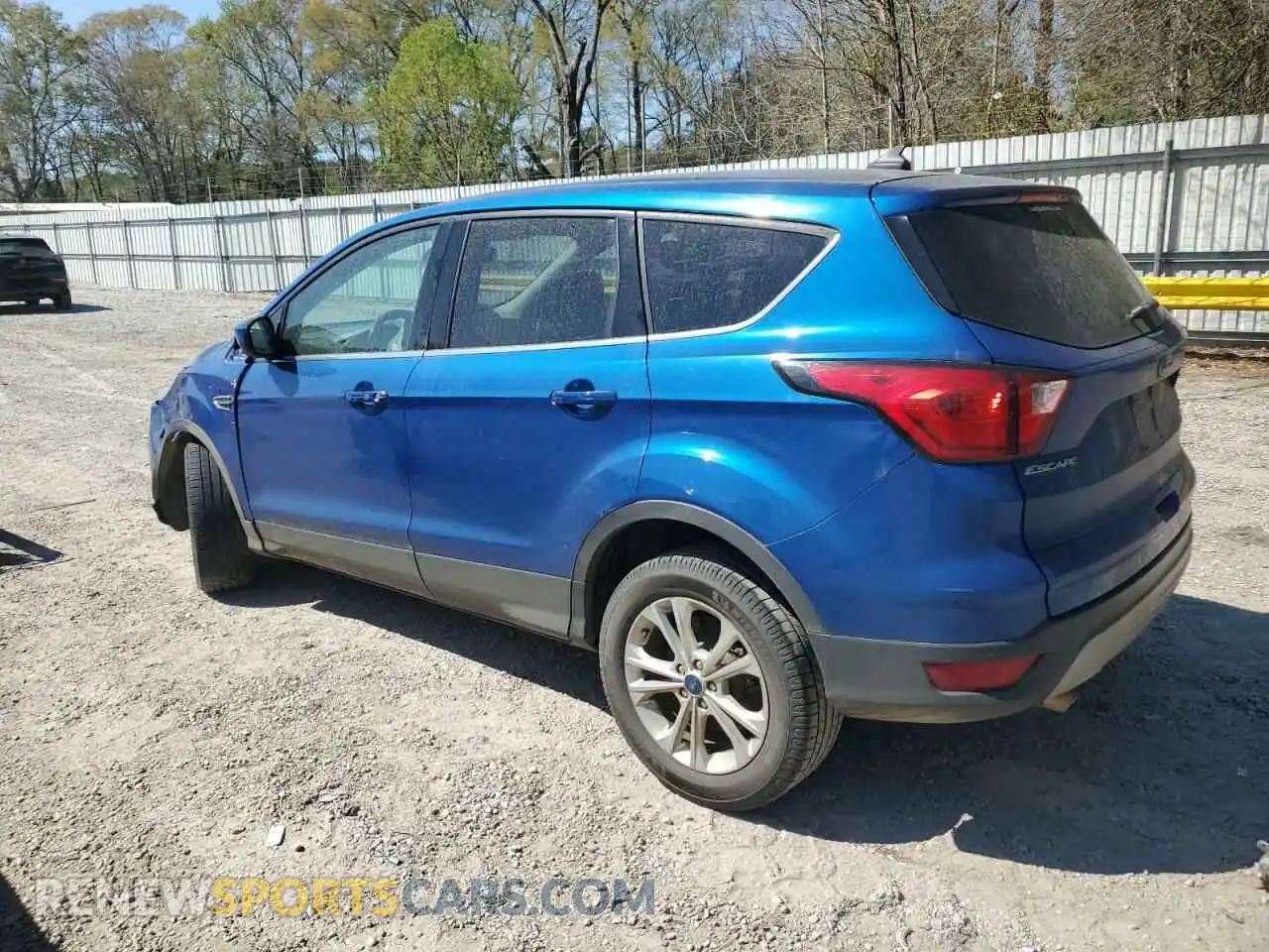2 Photograph of a damaged car 1FMCU0GD6KUA32596 FORD ESCAPE 2019