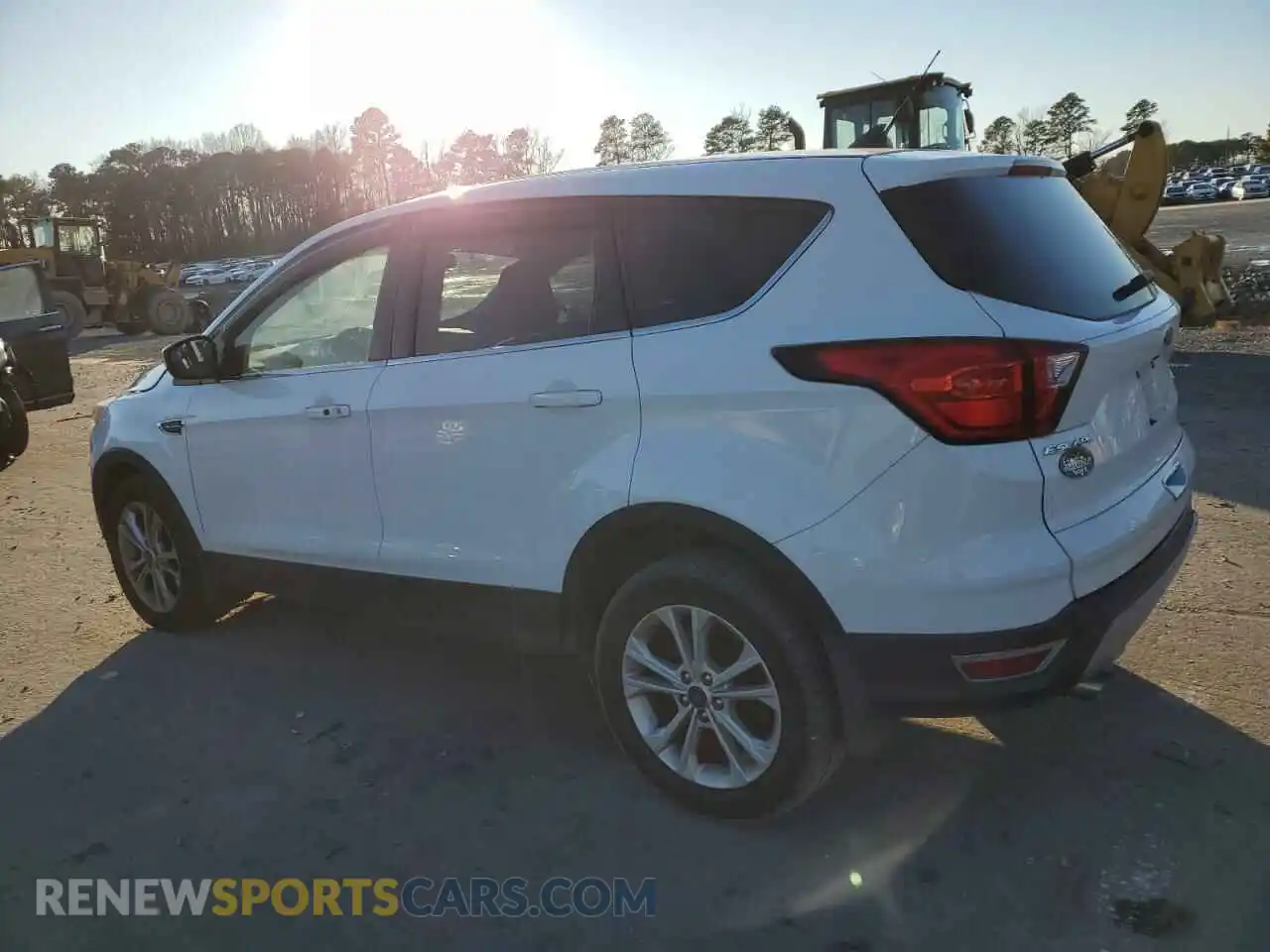 2 Photograph of a damaged car 1FMCU0GD6KUA44151 FORD ESCAPE 2019