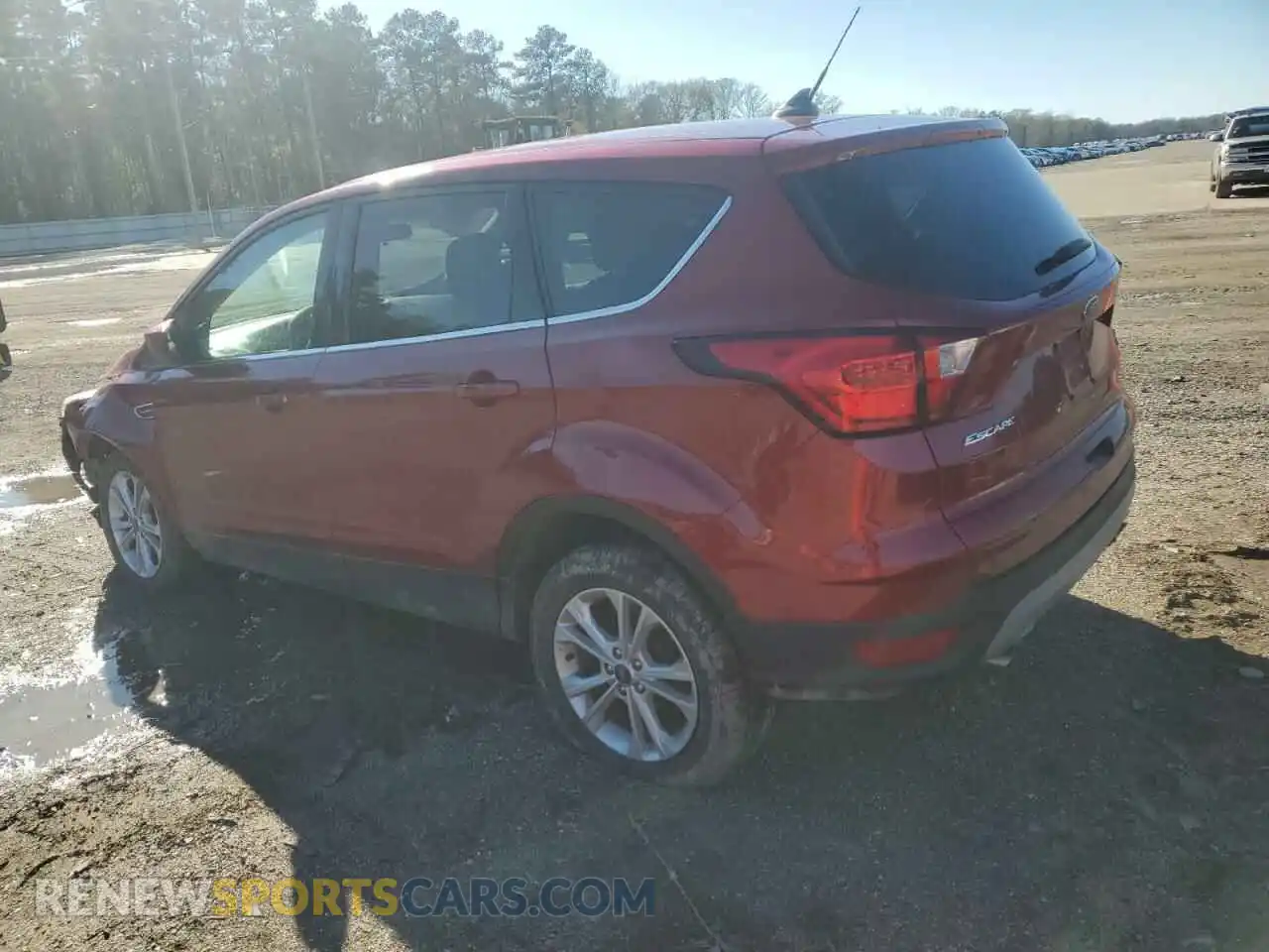 2 Photograph of a damaged car 1FMCU0GD6KUB46789 FORD ESCAPE 2019