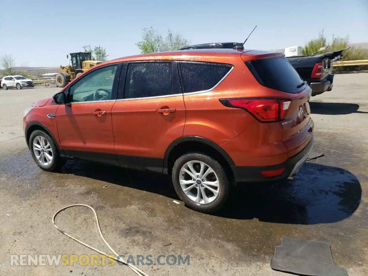 2 Photograph of a damaged car 1FMCU0GD6KUC26741 FORD ESCAPE 2019