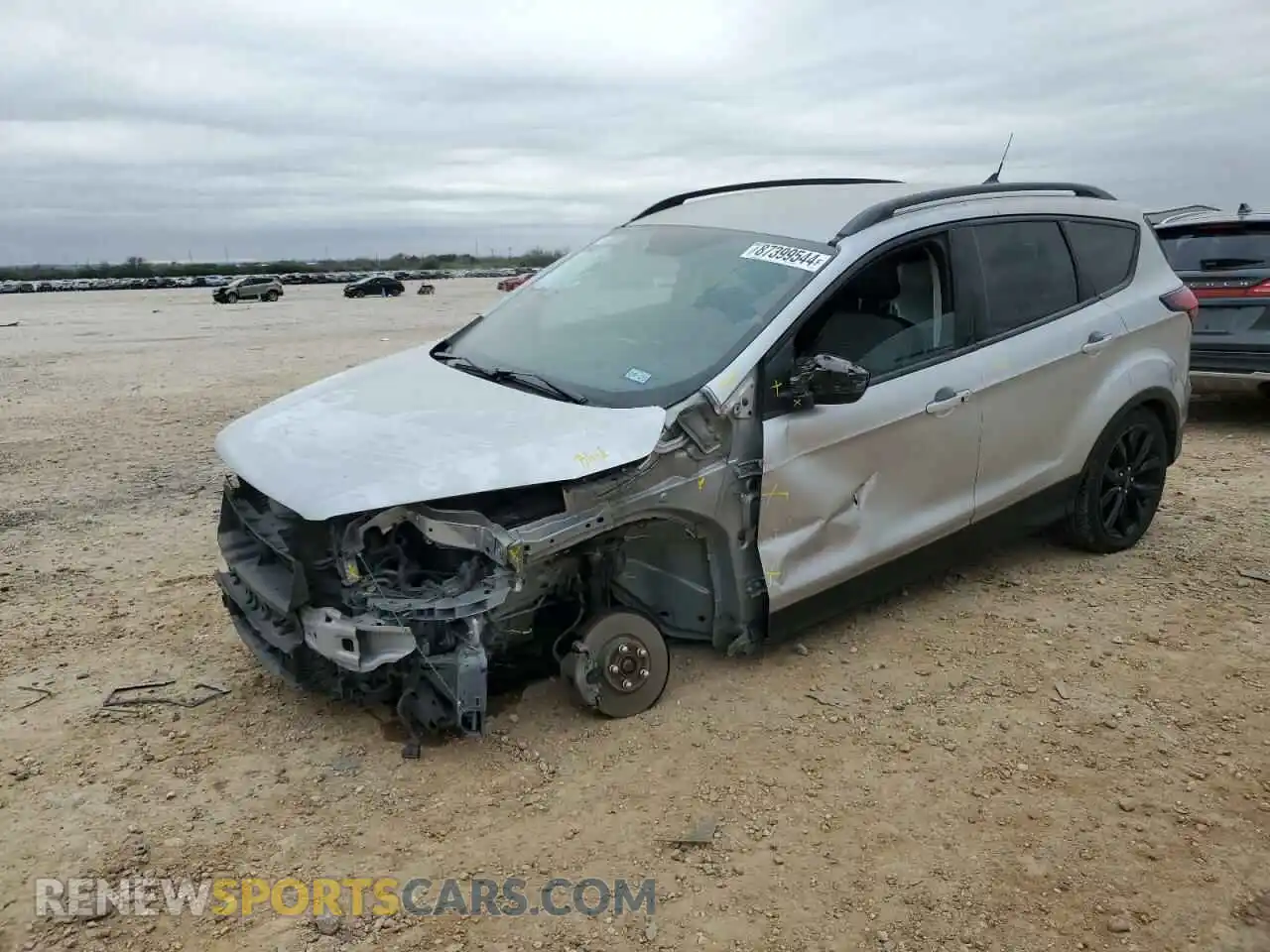 1 Photograph of a damaged car 1FMCU0GD6KUC52353 FORD ESCAPE 2019