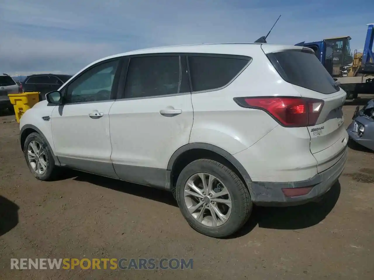 2 Photograph of a damaged car 1FMCU0GD7KUA10719 FORD ESCAPE 2019