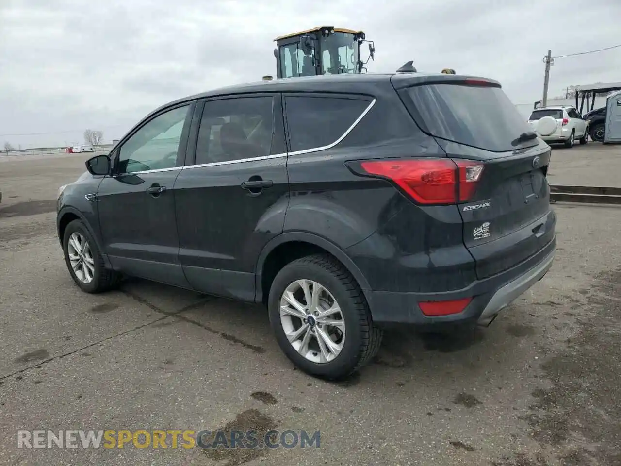 2 Photograph of a damaged car 1FMCU0GD7KUA19985 FORD ESCAPE 2019