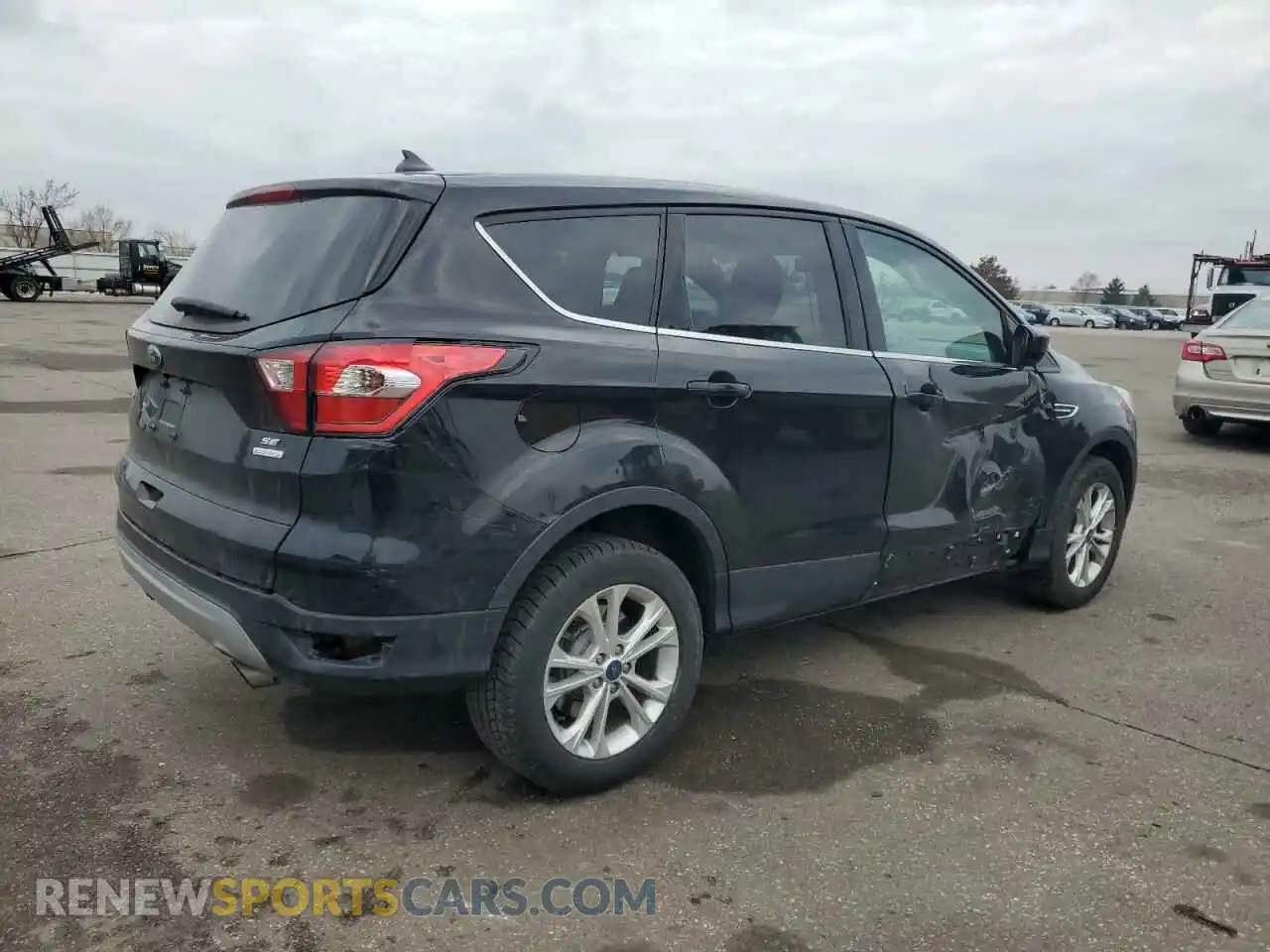 3 Photograph of a damaged car 1FMCU0GD7KUA19985 FORD ESCAPE 2019